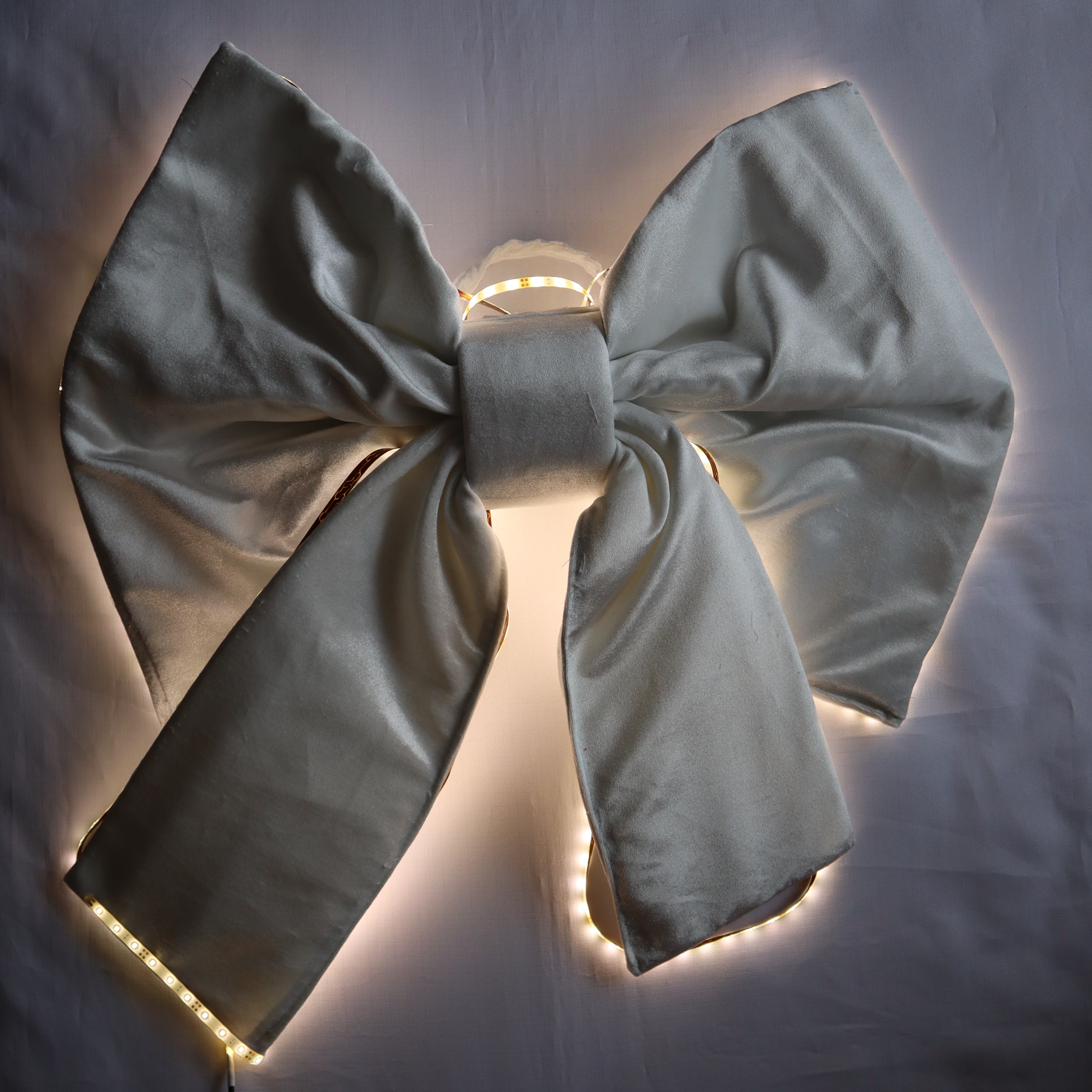 Moño gigante con luz led