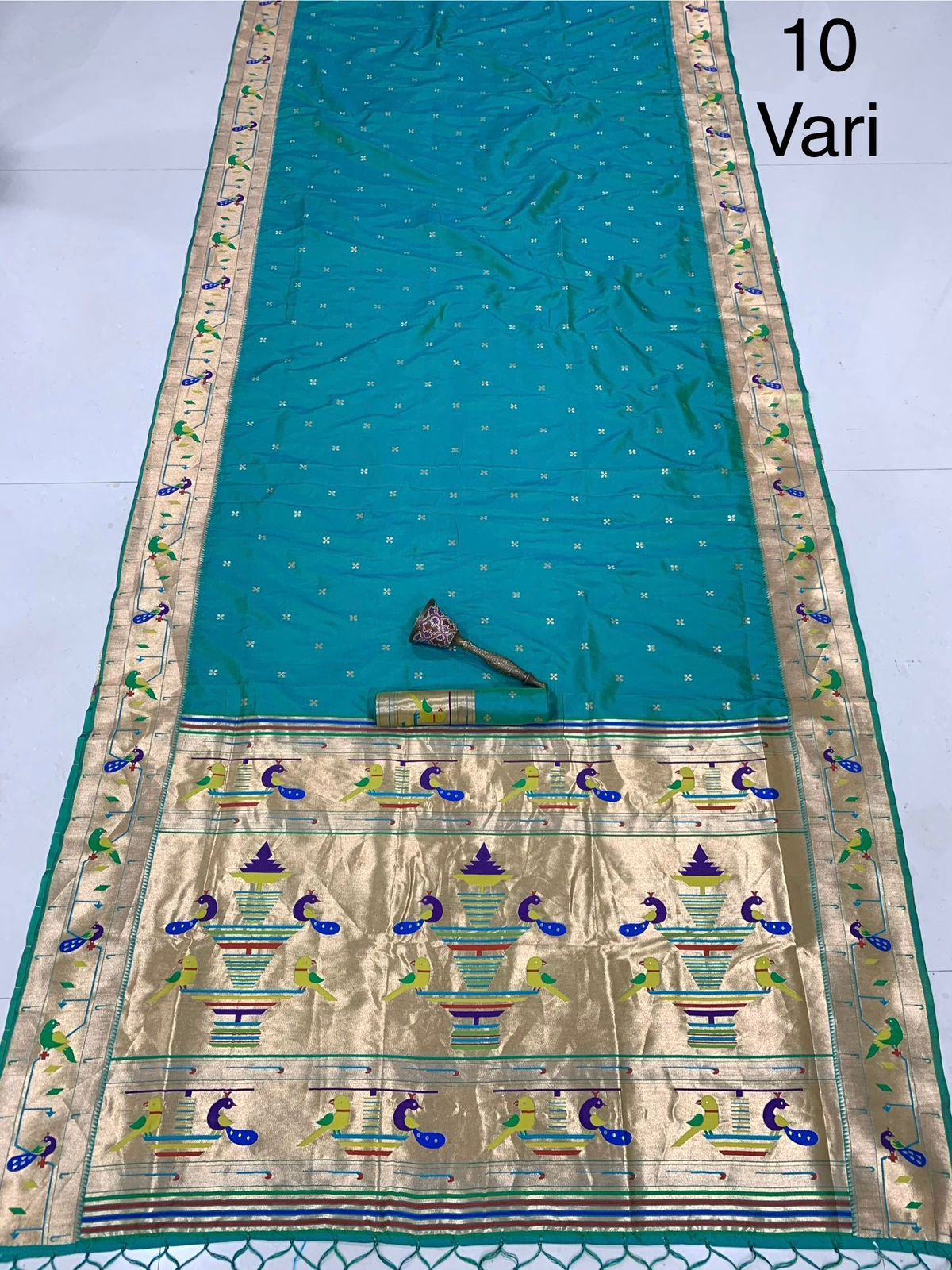 MAHARANI PAITHANI NAUVARI (9 yards)