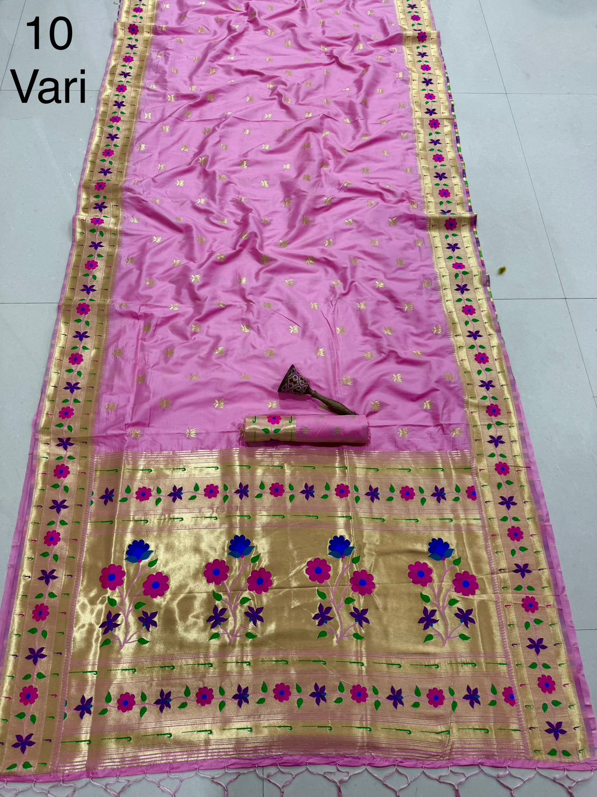 Flower Border Paithani 9 yards (Nauvari)