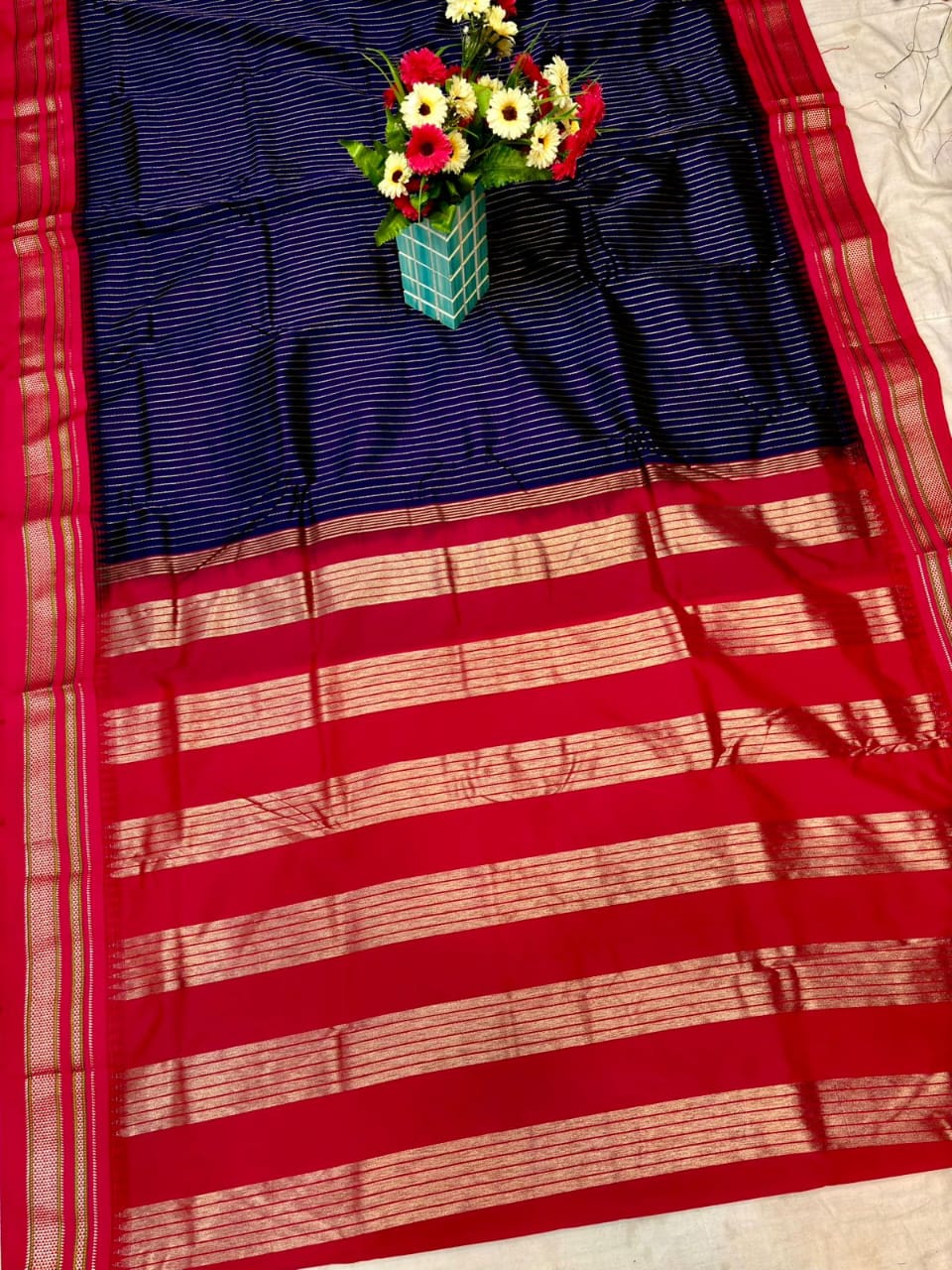 Lining Irkal Paithani