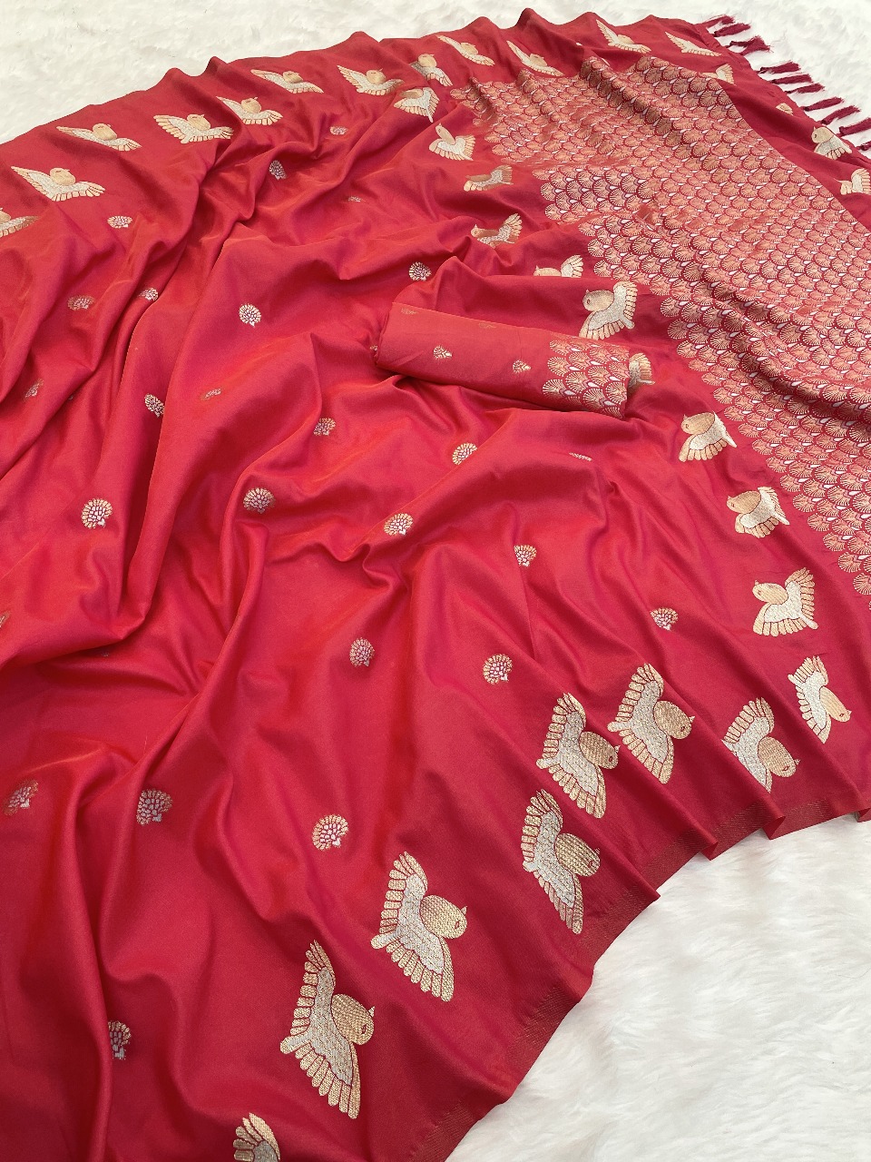 Bird Motif Banarasi Saree
