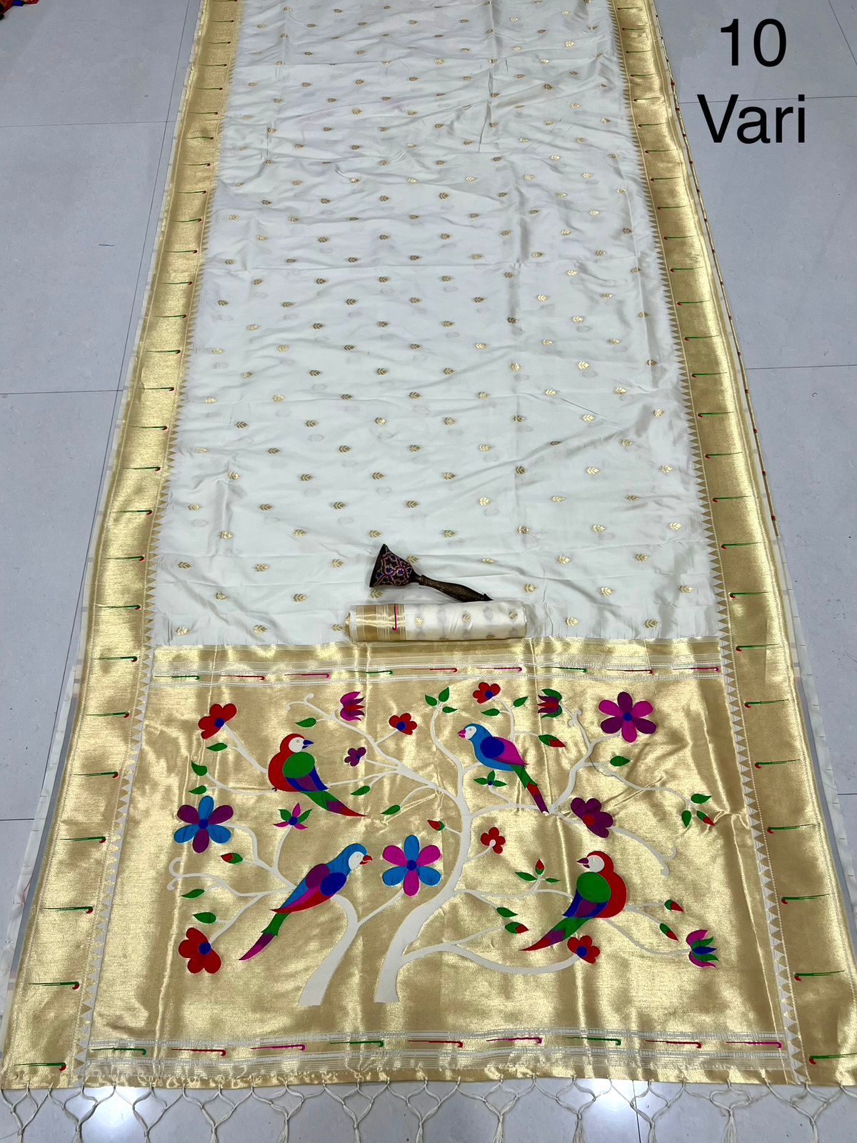 Single Muniya Border Paithani Nauvari (9yards)