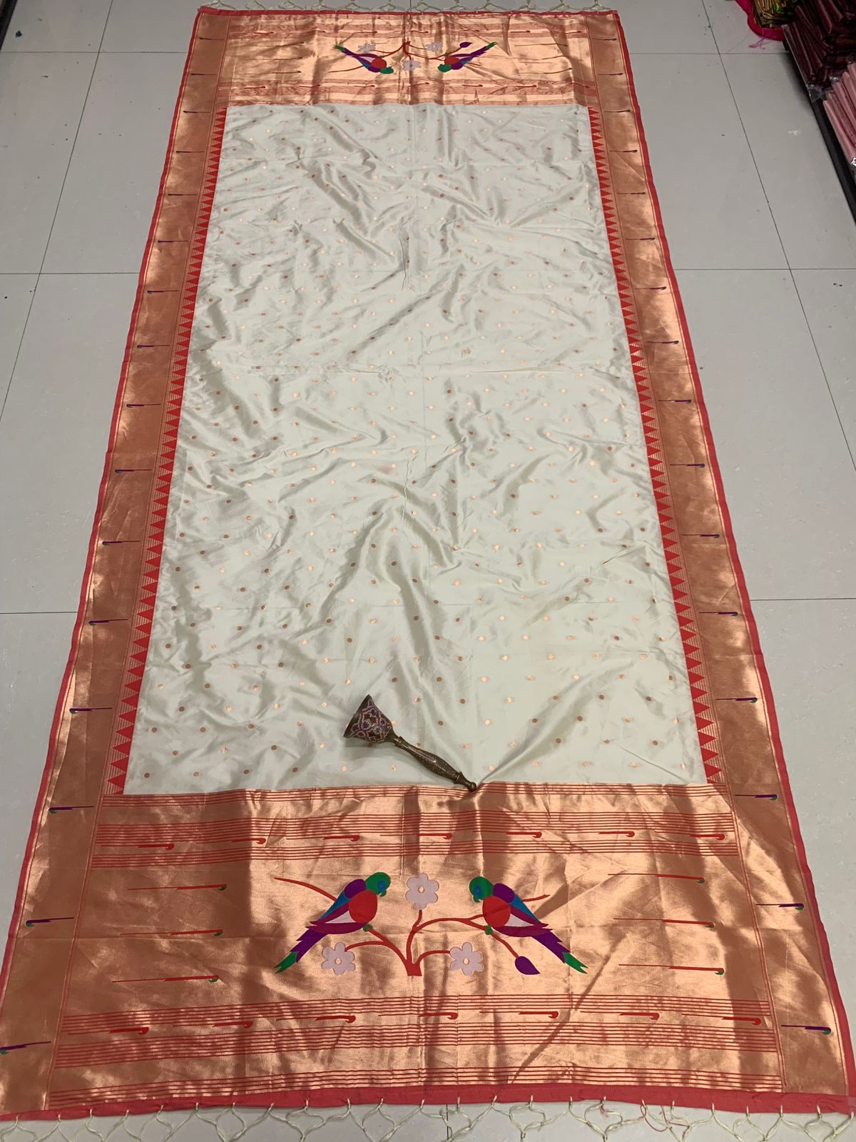 Paithani Dupatta Contrast Border