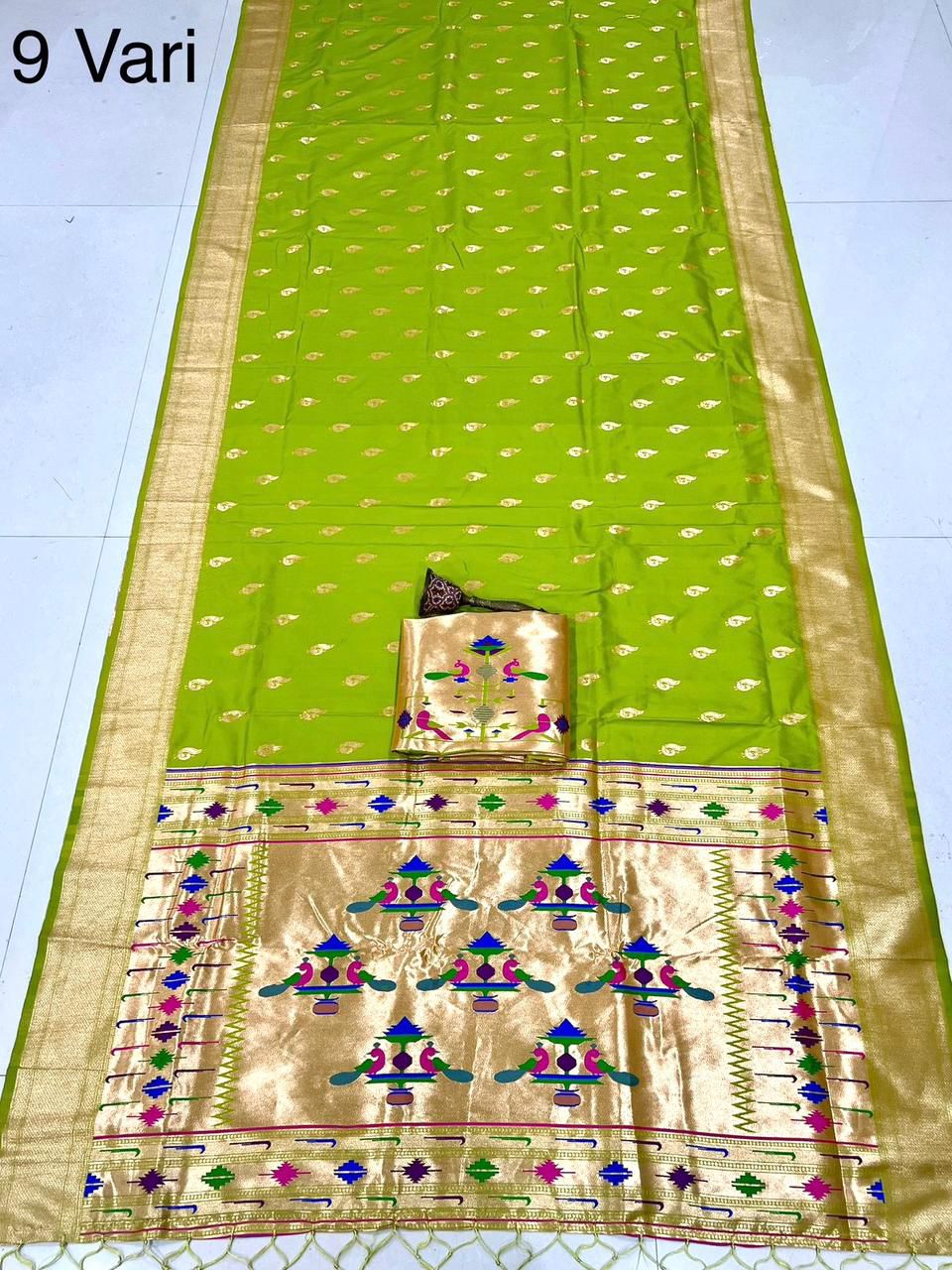 Kadiyal Border Semi Silk Nauvari (9 yards)