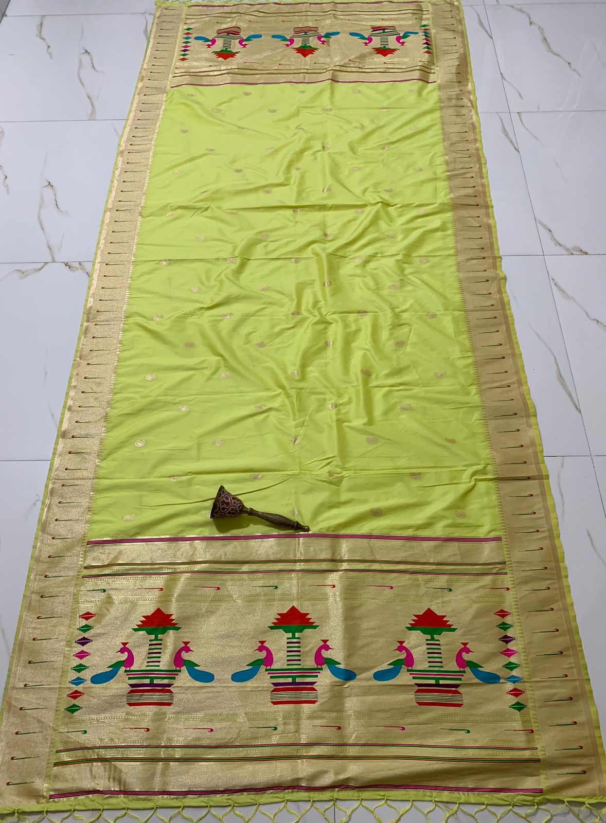 Muniya Border Dupatta