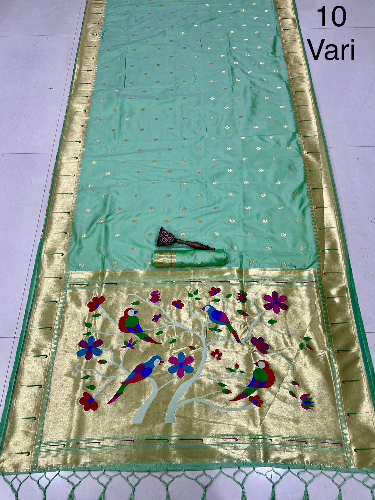 Single Muniya Border Paithani Nauvari (9yards)