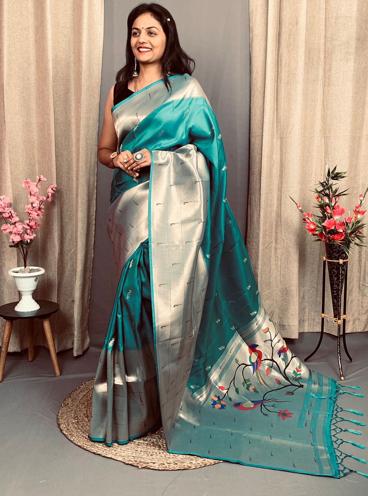 Big Muniya Border Paithani Saree