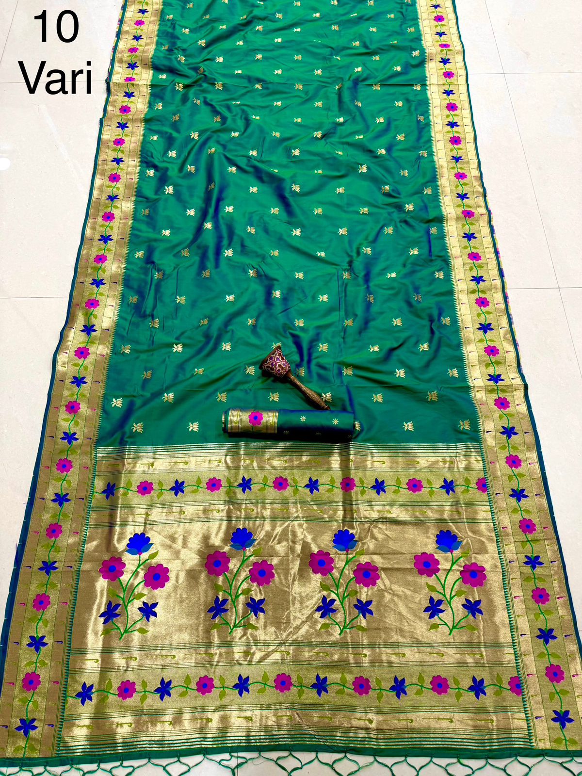 Flower Border Paithani 9 yards (Nauvari)