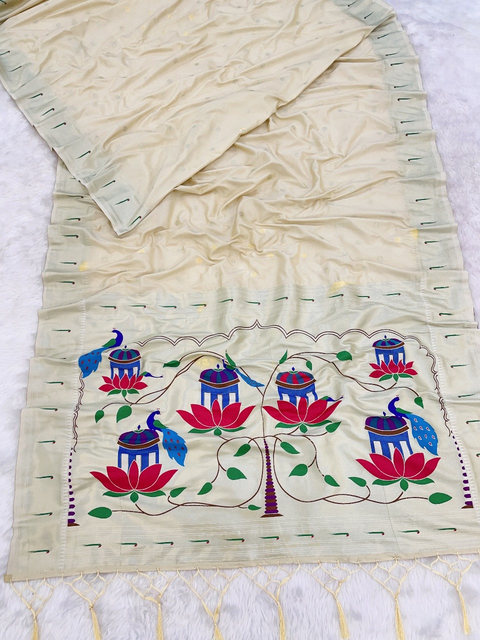 Single Muniya Paithani - Pastel Shades