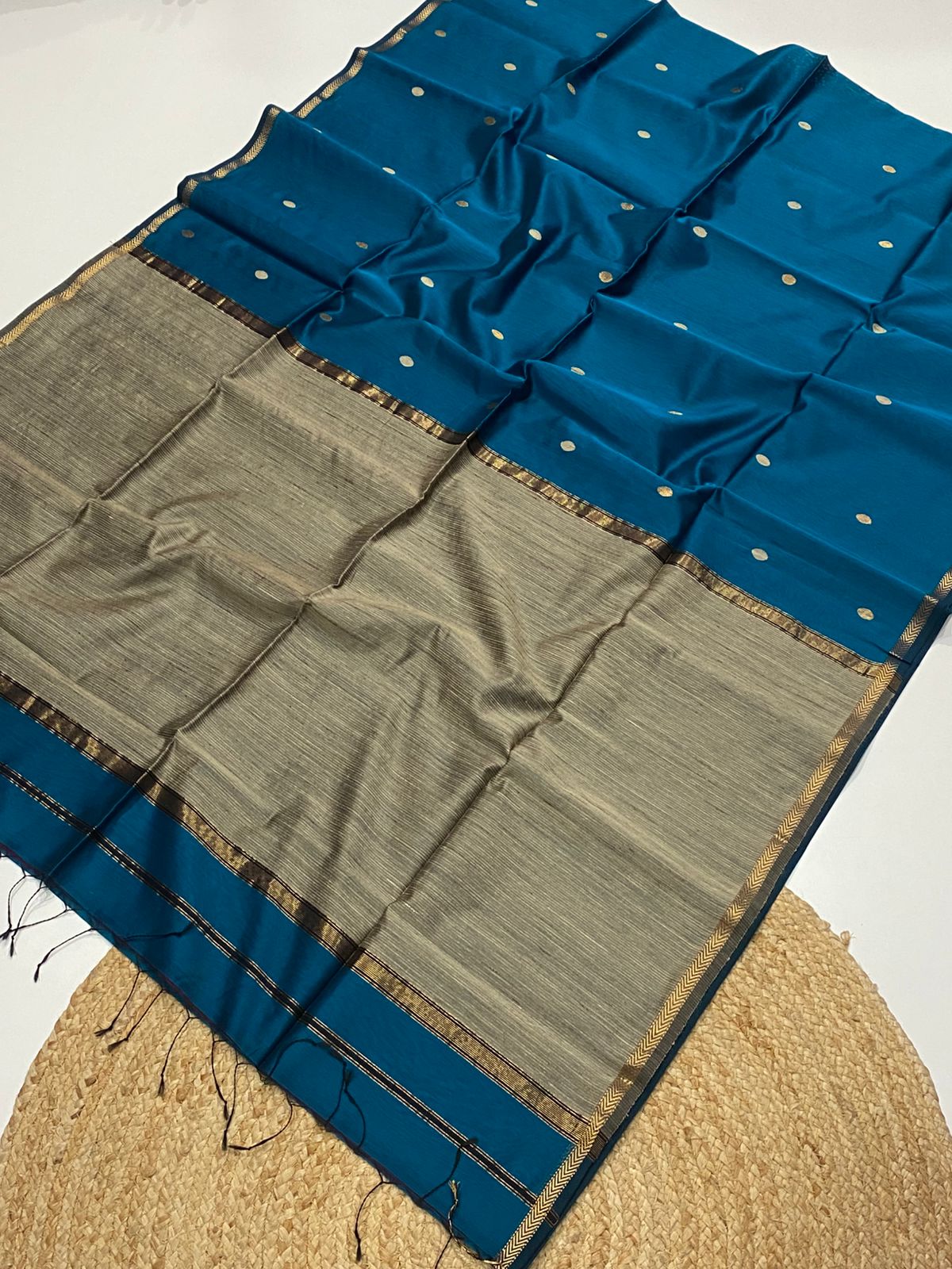 Small Border Maheshwari Handloom Saree 