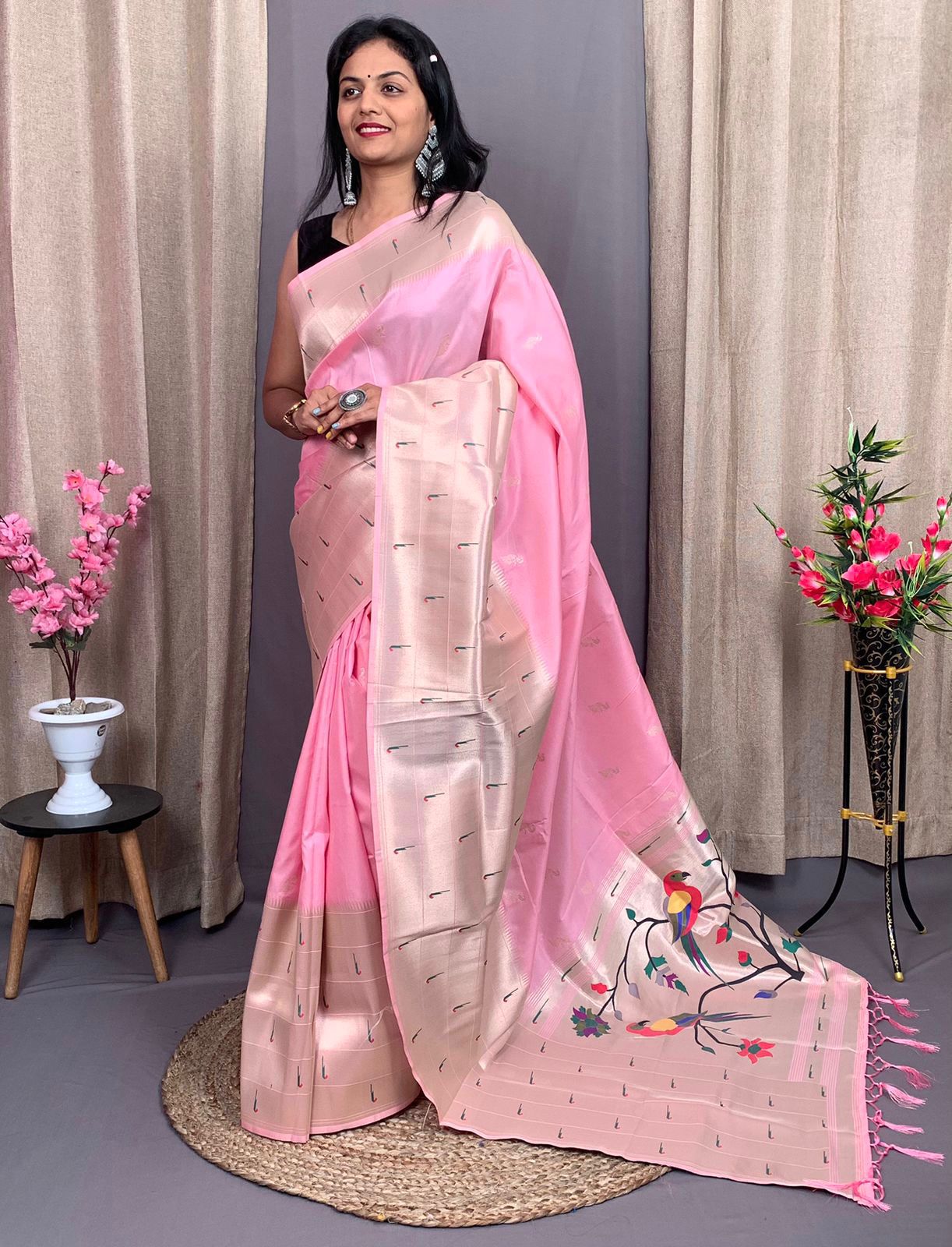 Big Muniya Border Paithani Saree