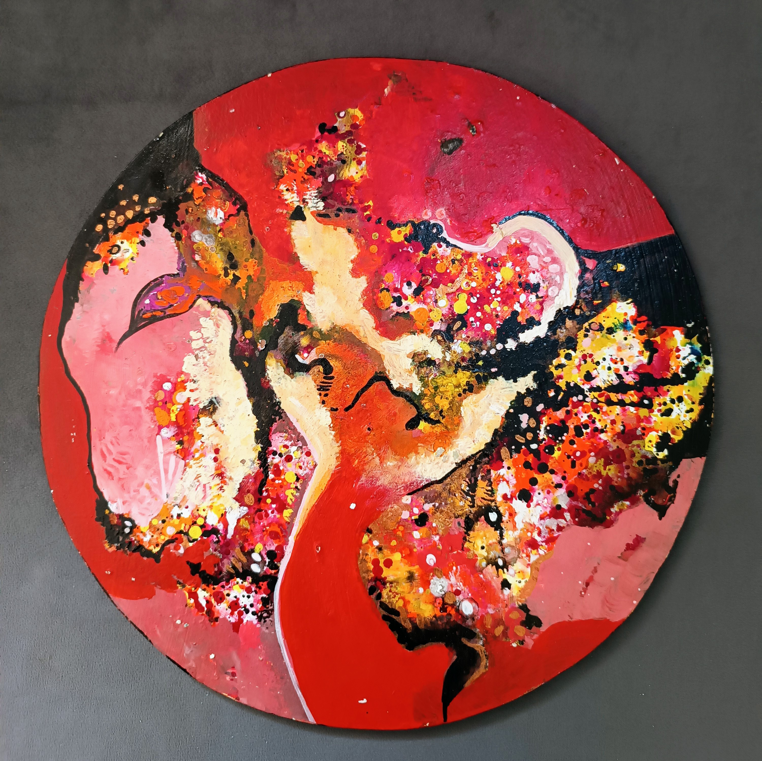 HARMONY RED