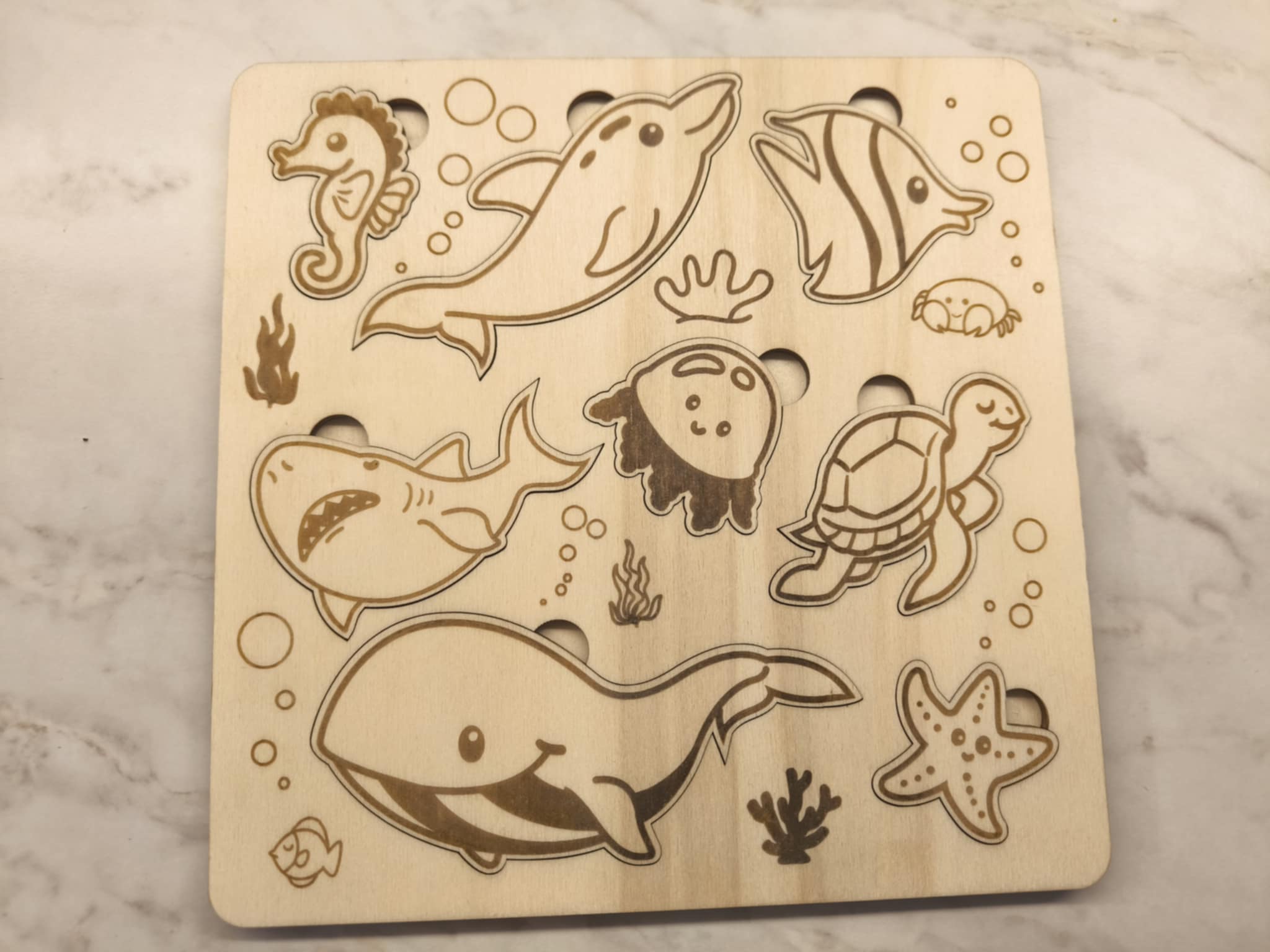 Medinė dėlionė - jūros pasaulis