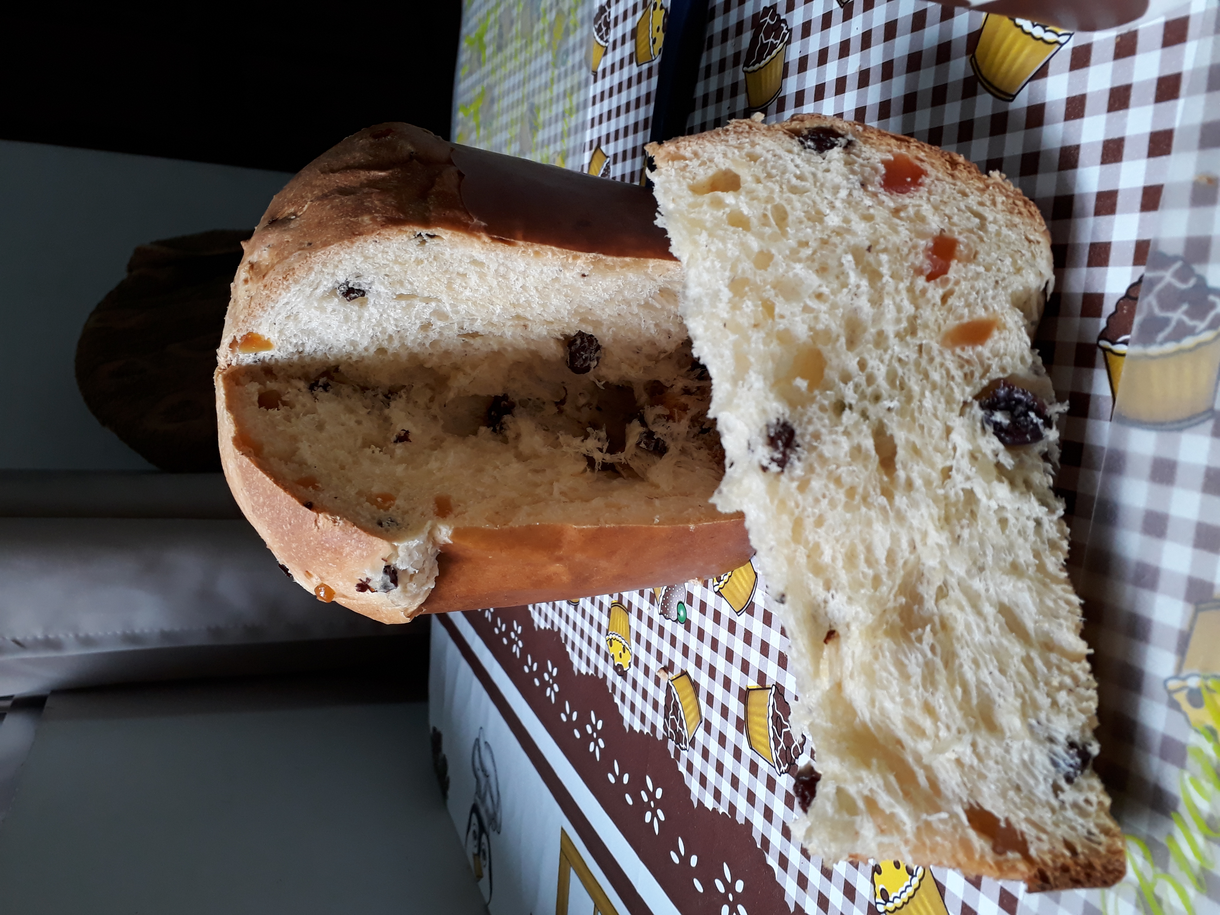 PANETONE ARTESANAL COM FRUTAS