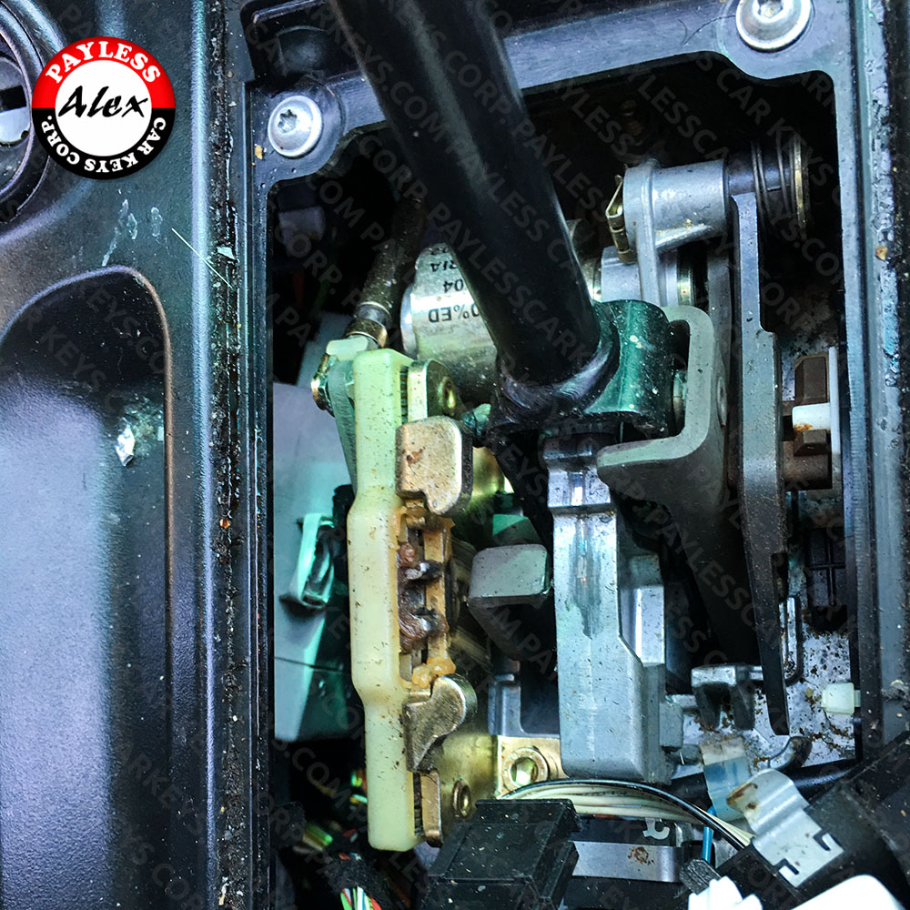 2003-2006 Land Rover HSE Ignition Lock Repair Service