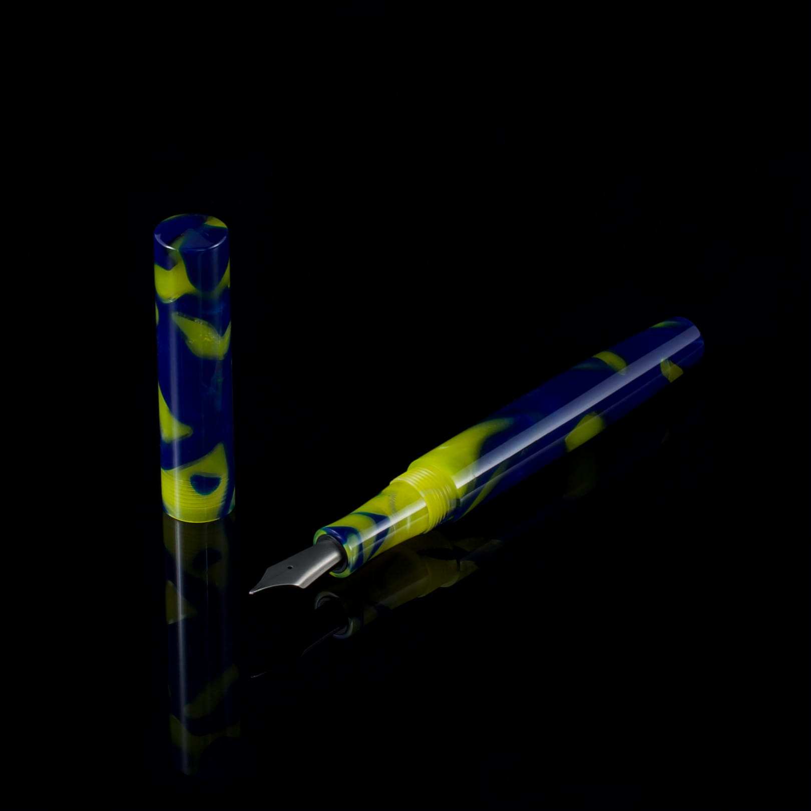 Transparentna żywica - tytanowa stalówka