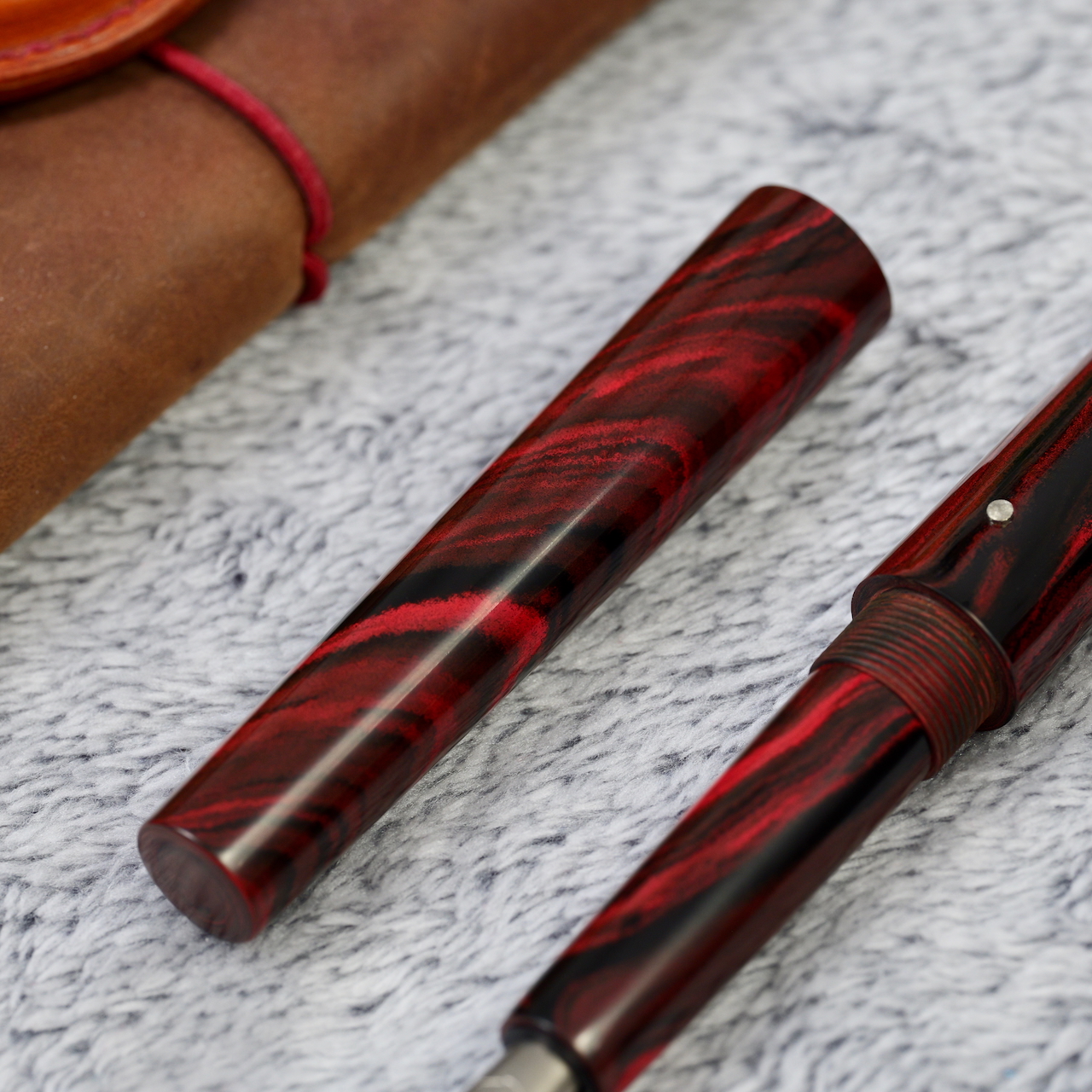 Stożek - ebonit - tytanowa stalówka i roll stop 