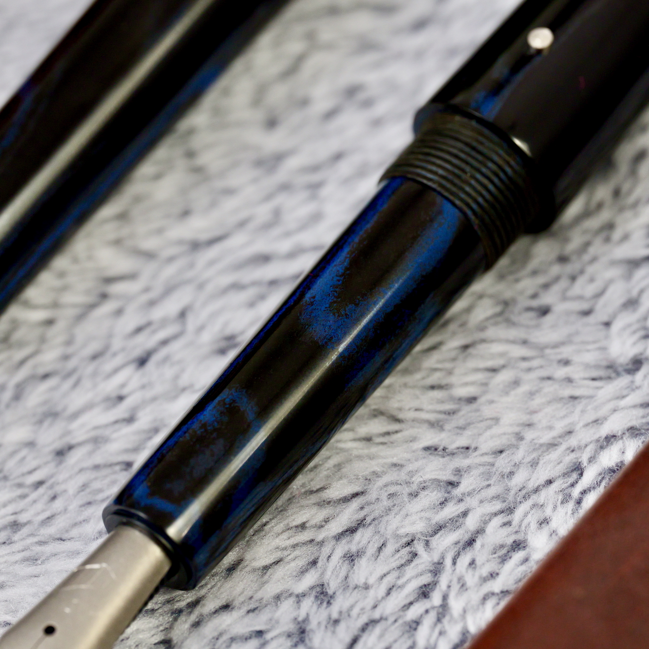 Stożek - ebonit - tytanowa stalówka i roll stop 