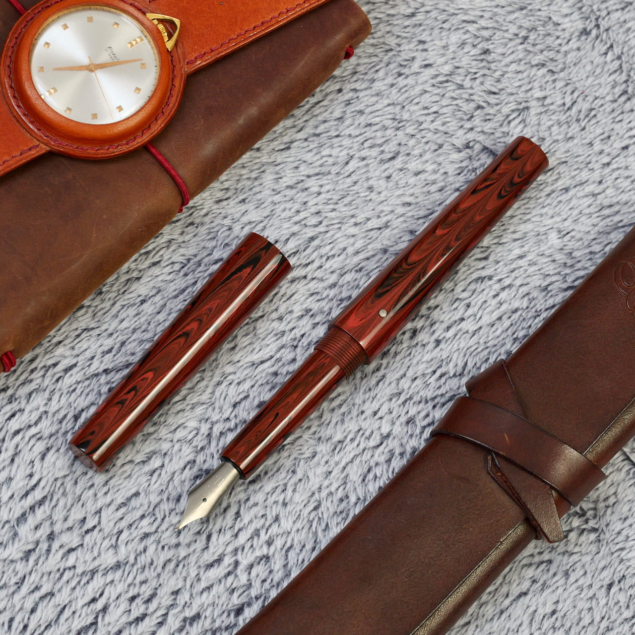 Stożek - ebonit - tytanowa stalówka i roll stop