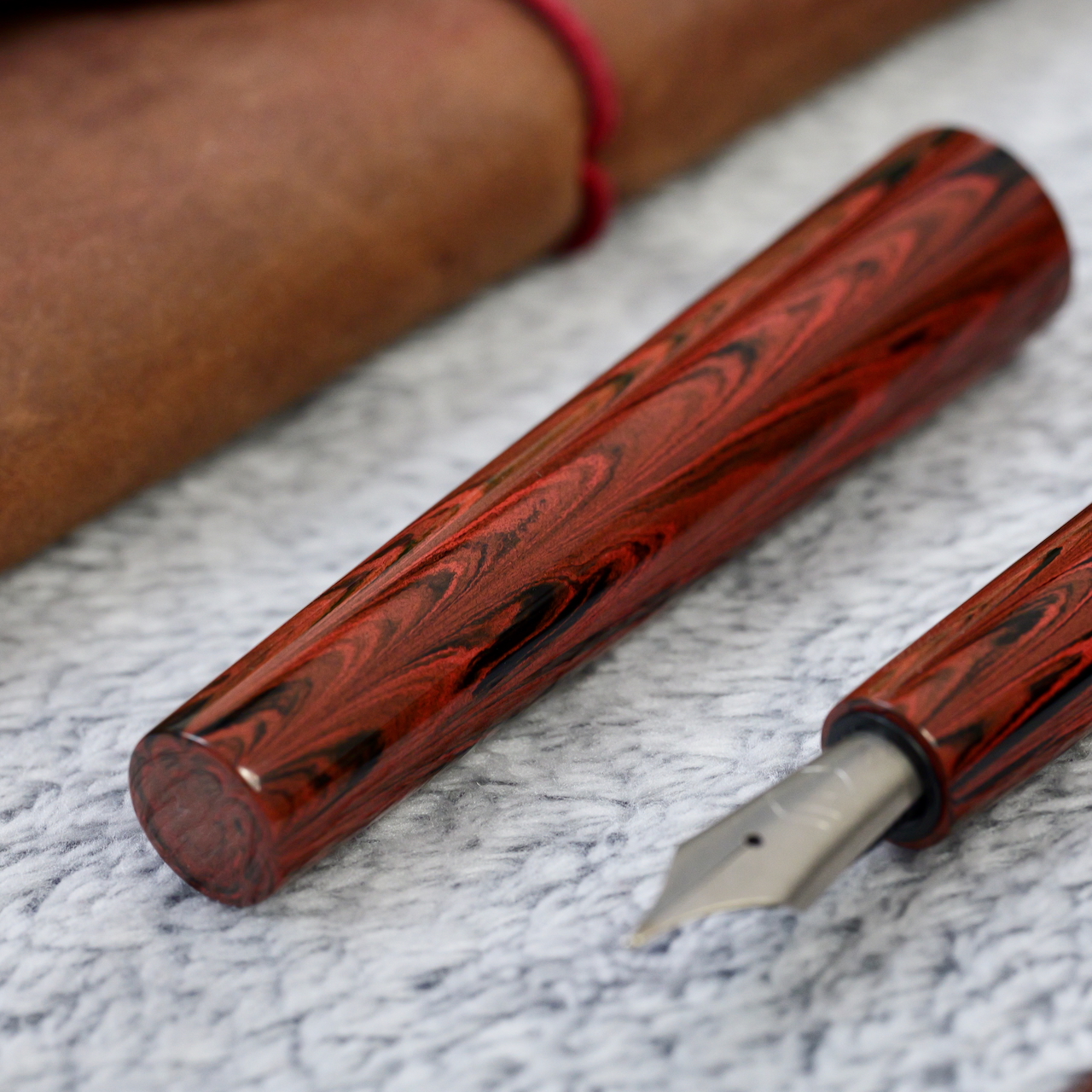 Stożek - ebonit - tytanowa stalówka i roll stop 