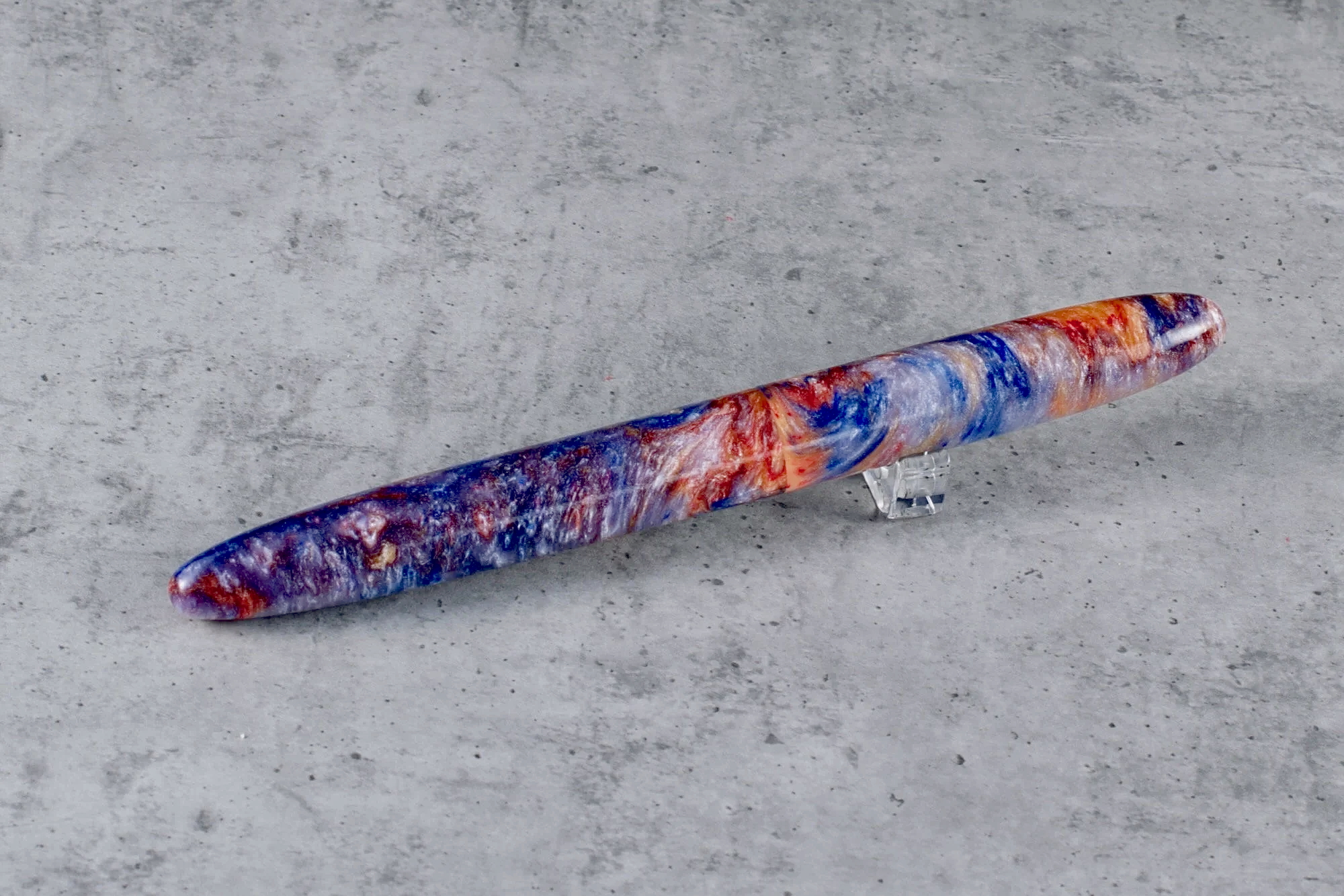 Minimalizm - żywica - tytanowa stalówka