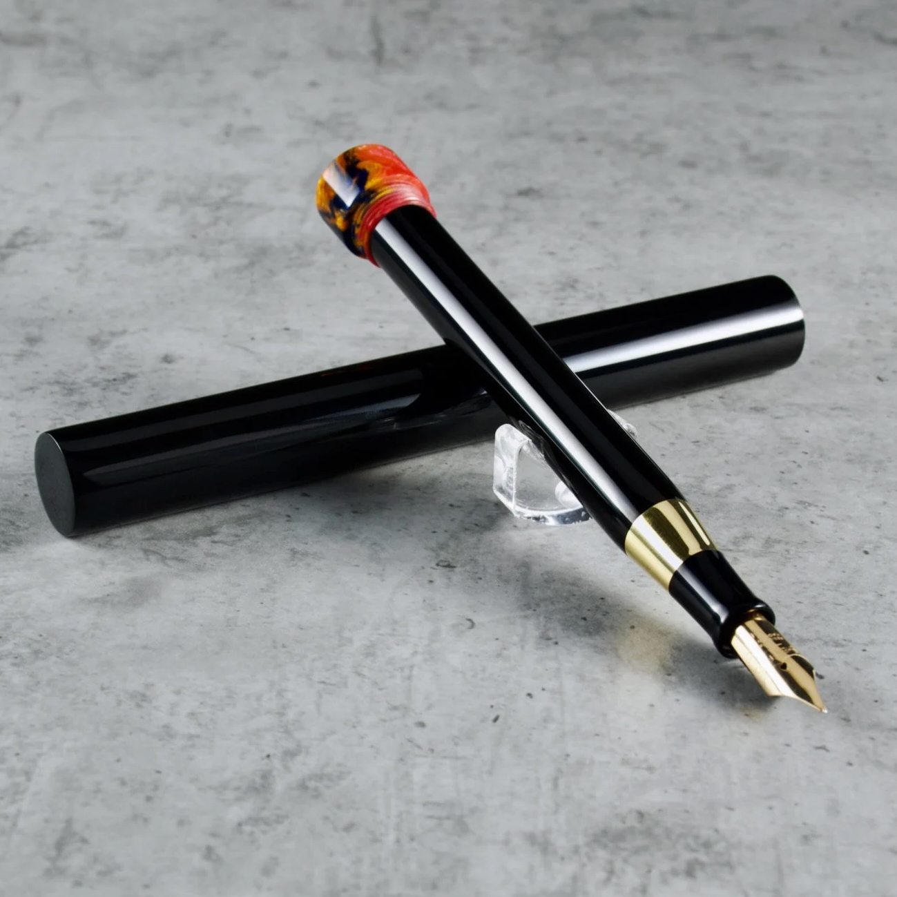 Tuba - ebonit - złota stalówka - mosiądz
