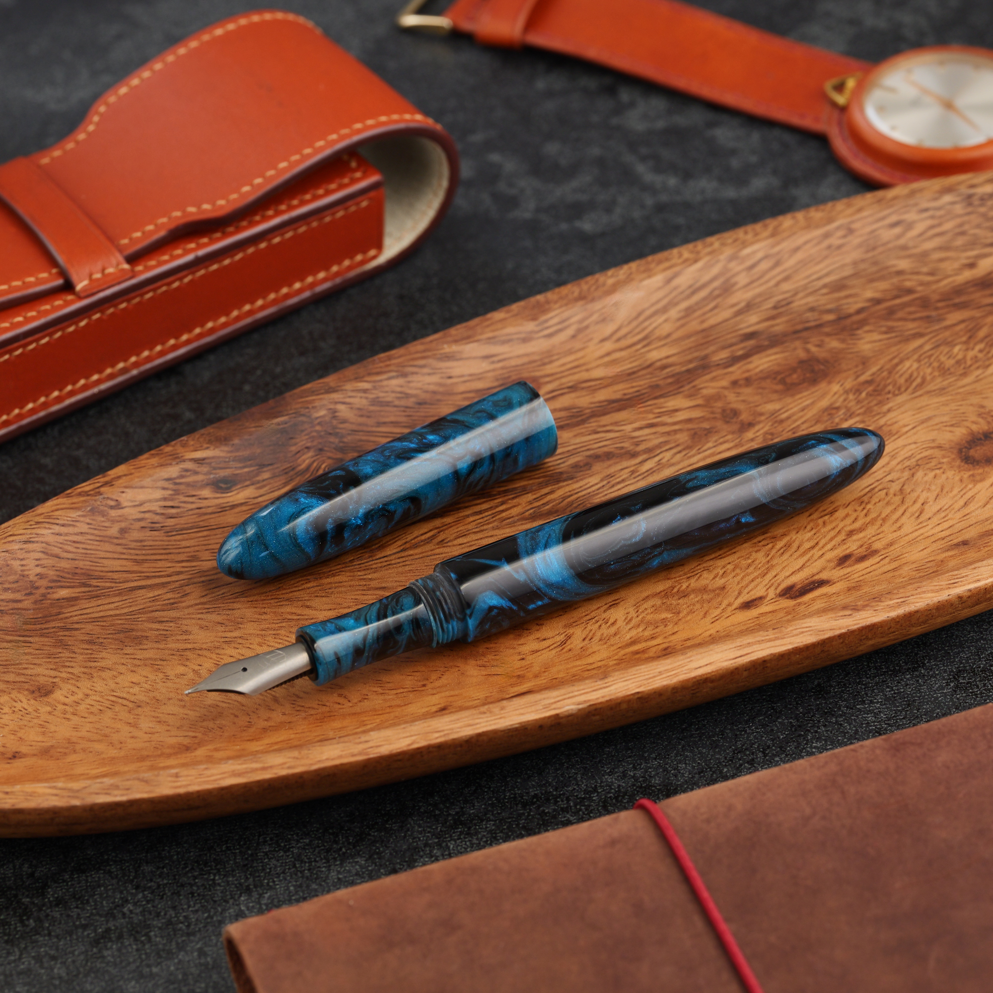 Minimalizm - żywica - tytanowa stalówka