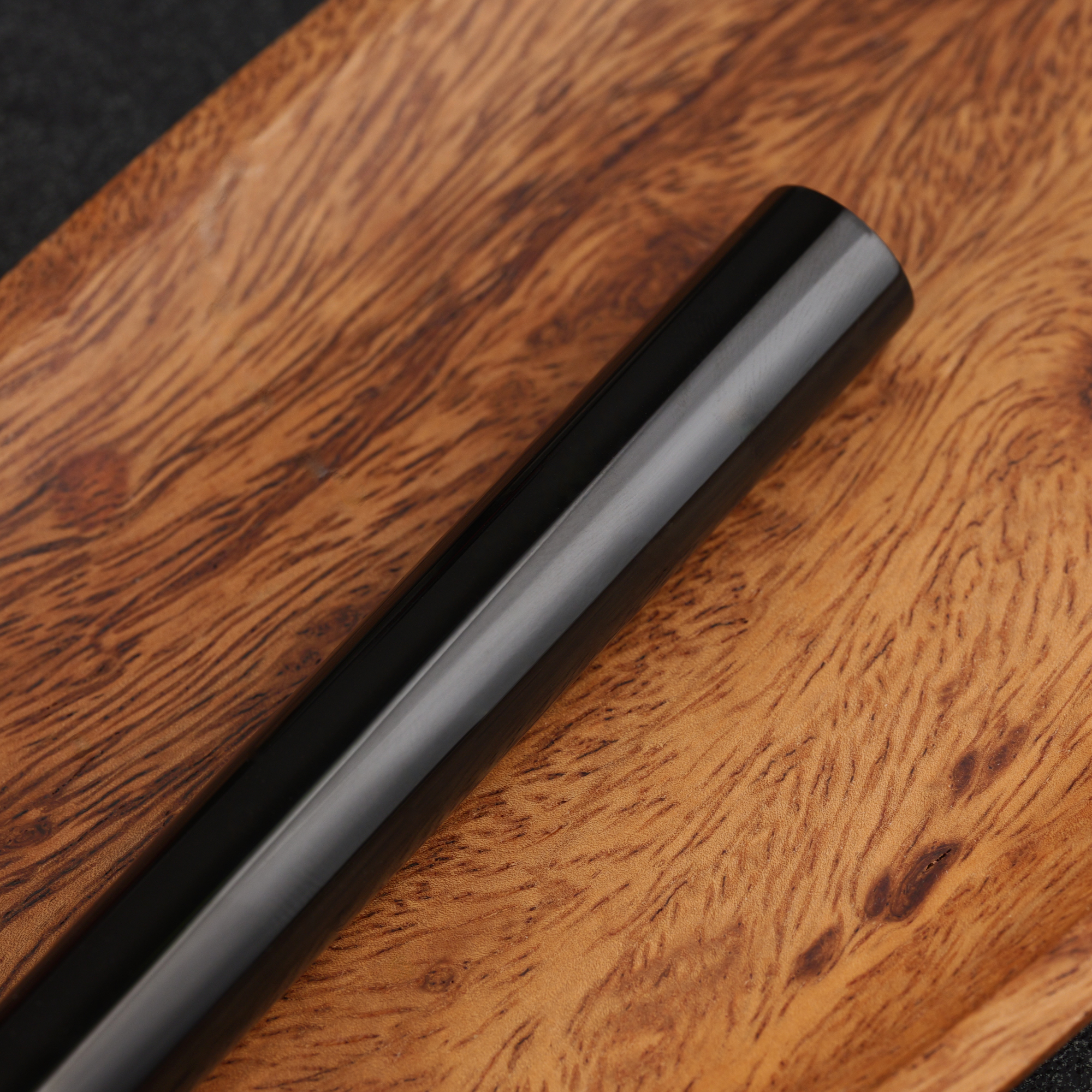 Tuba - ebonit - złota stalówka - mosiądz