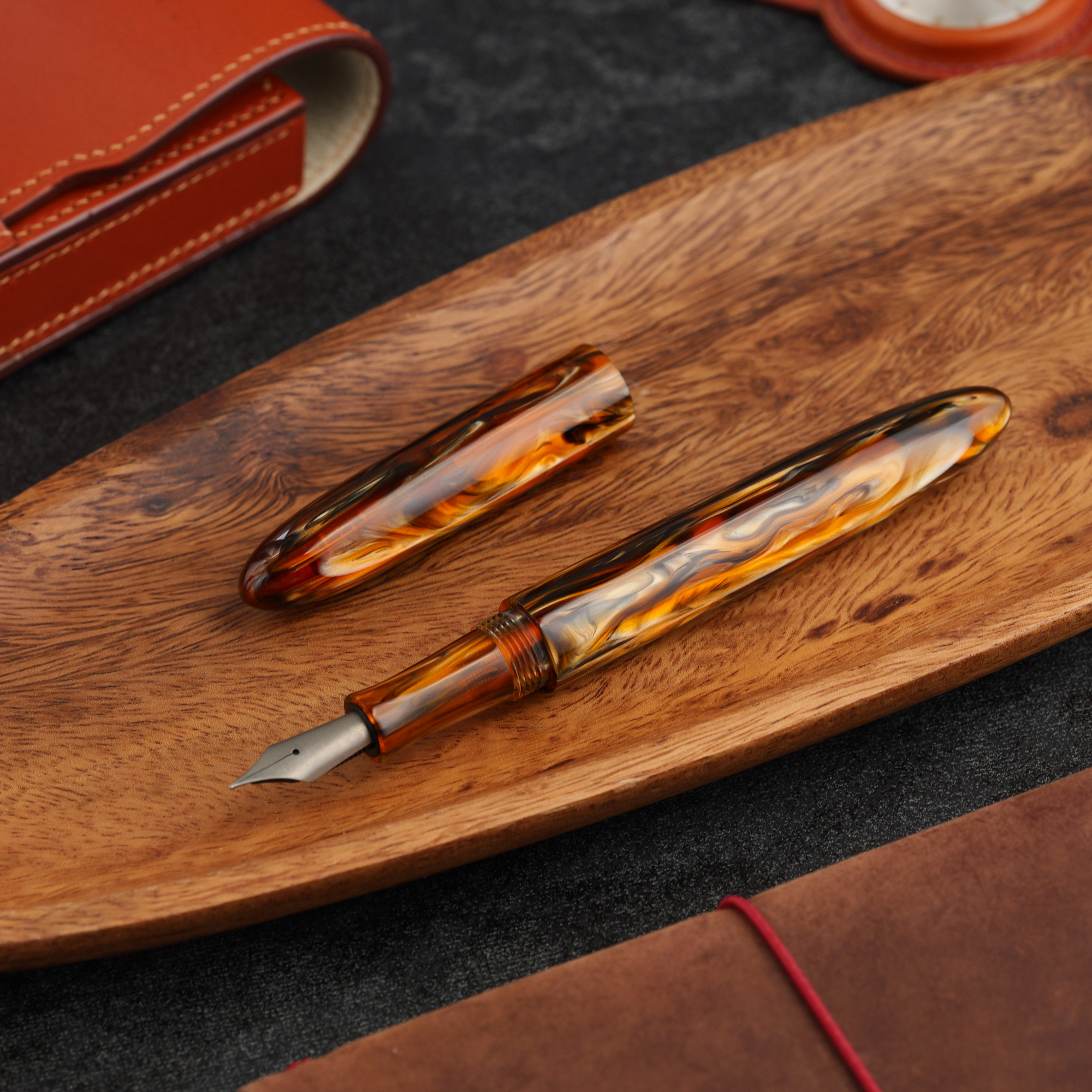 Minimalizm - żywica - tytanowa stalówka