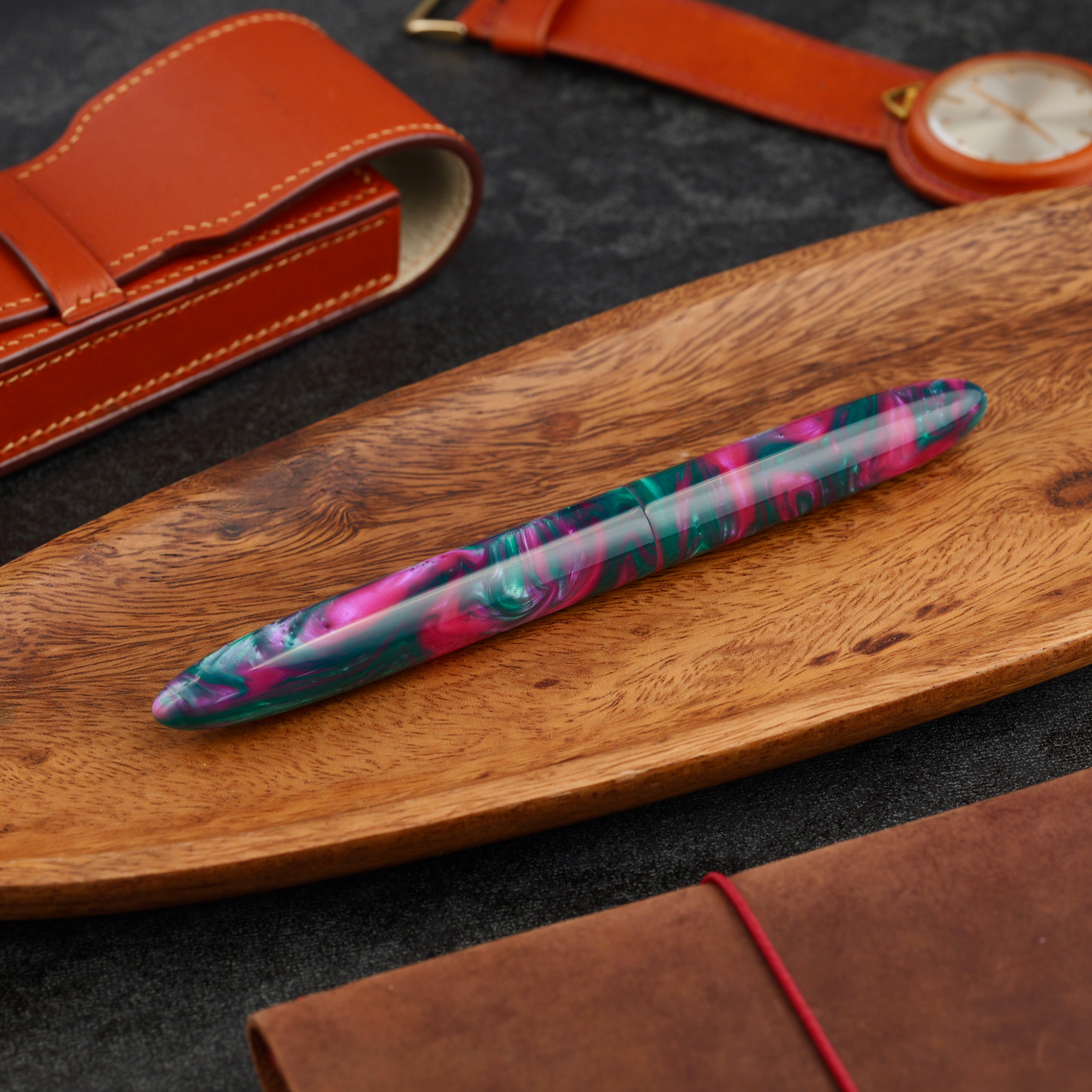 Minimalizm - żywica - tytanowa stalówka