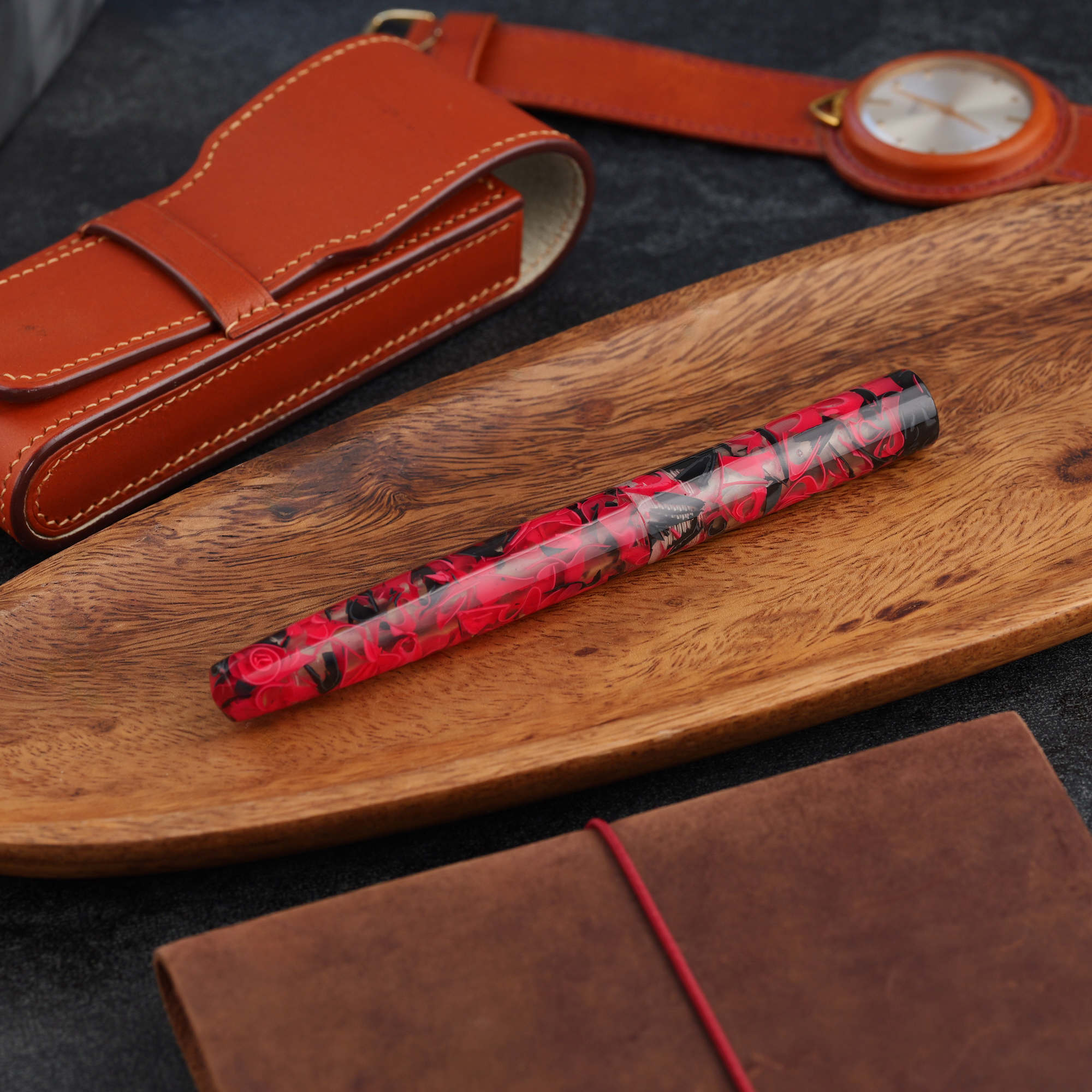 Transparentna żywica - tytanowa stalówka