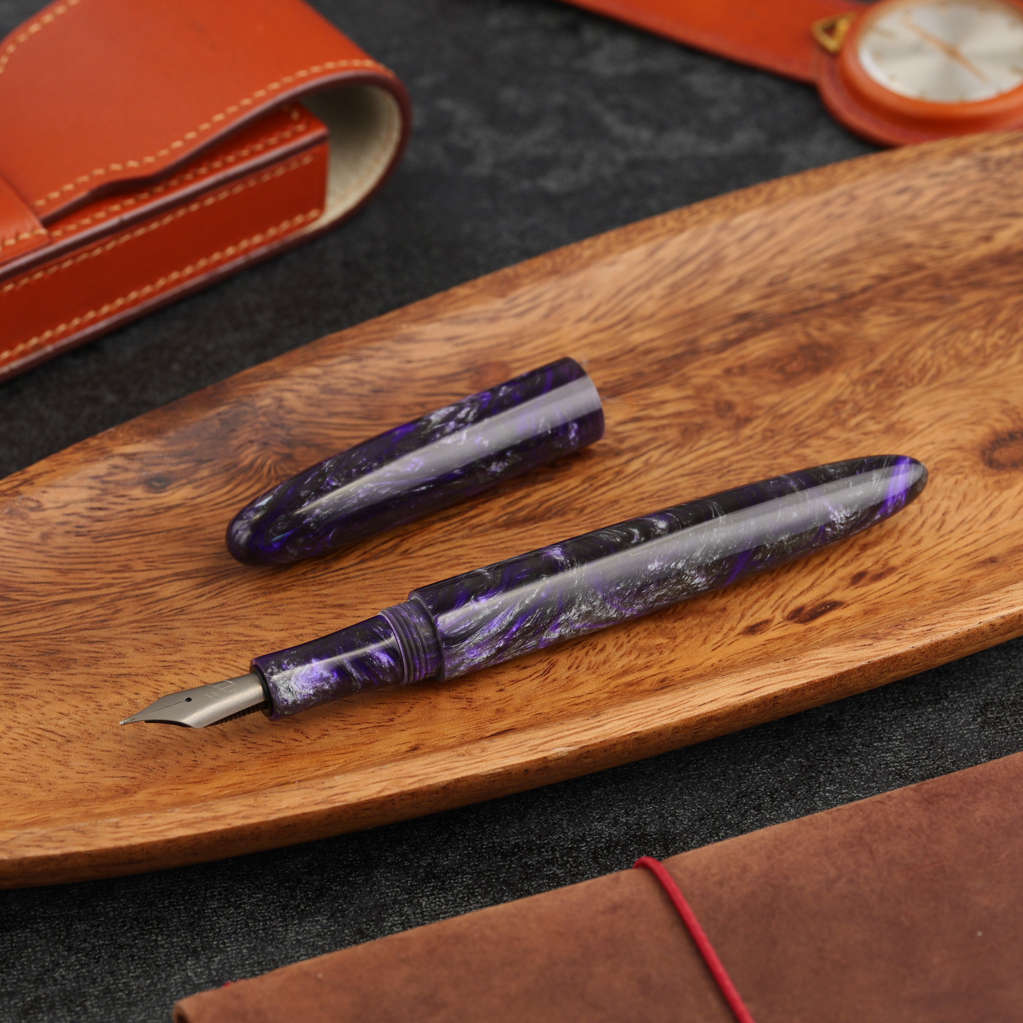 Minimalizm - żywica - tytanowa stalówka