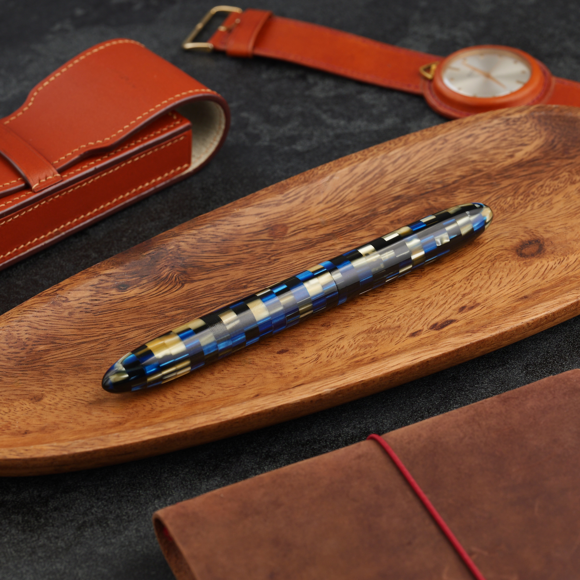 Minimalizm - żywica - tytanowa stalówka