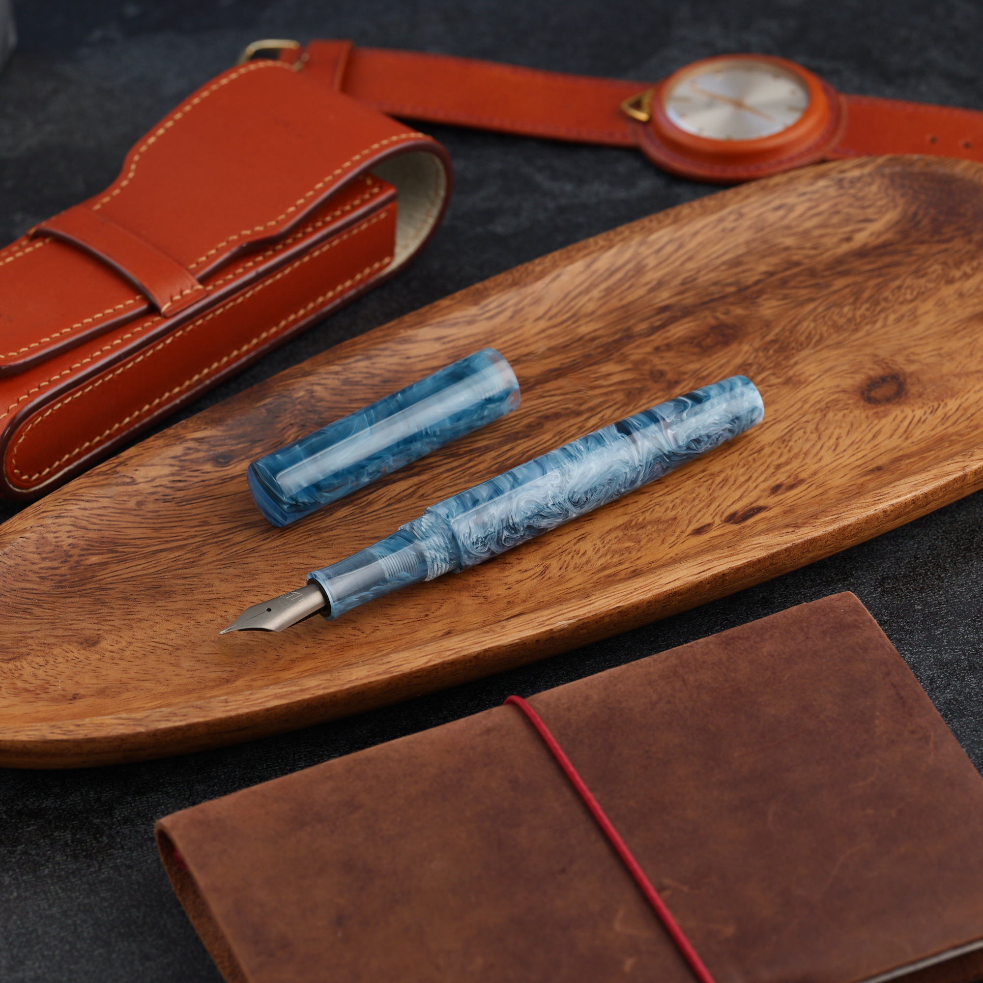 Transparentna żywica - tytanowa stalówka