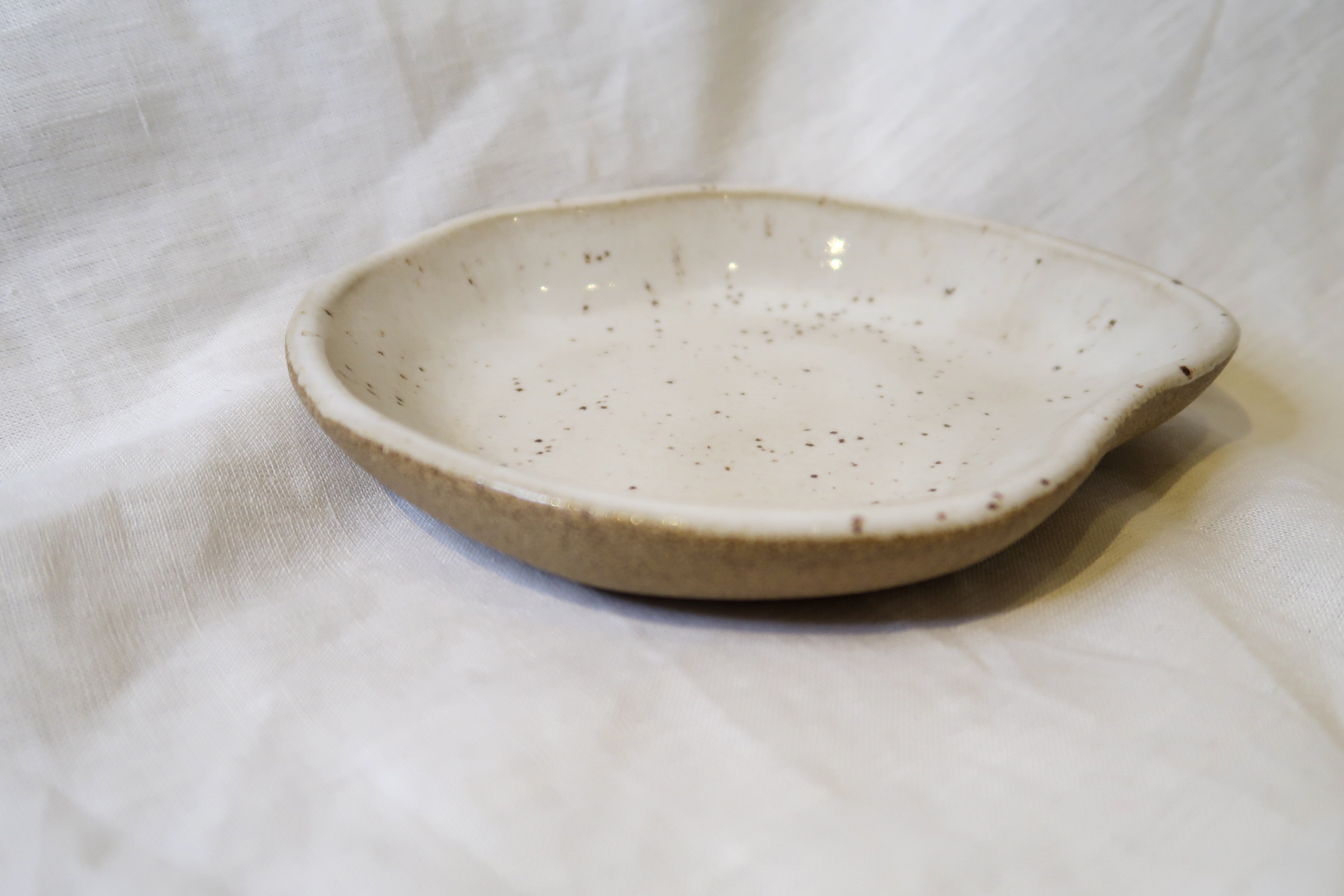 Organisch schaaltje 'frosty snow'