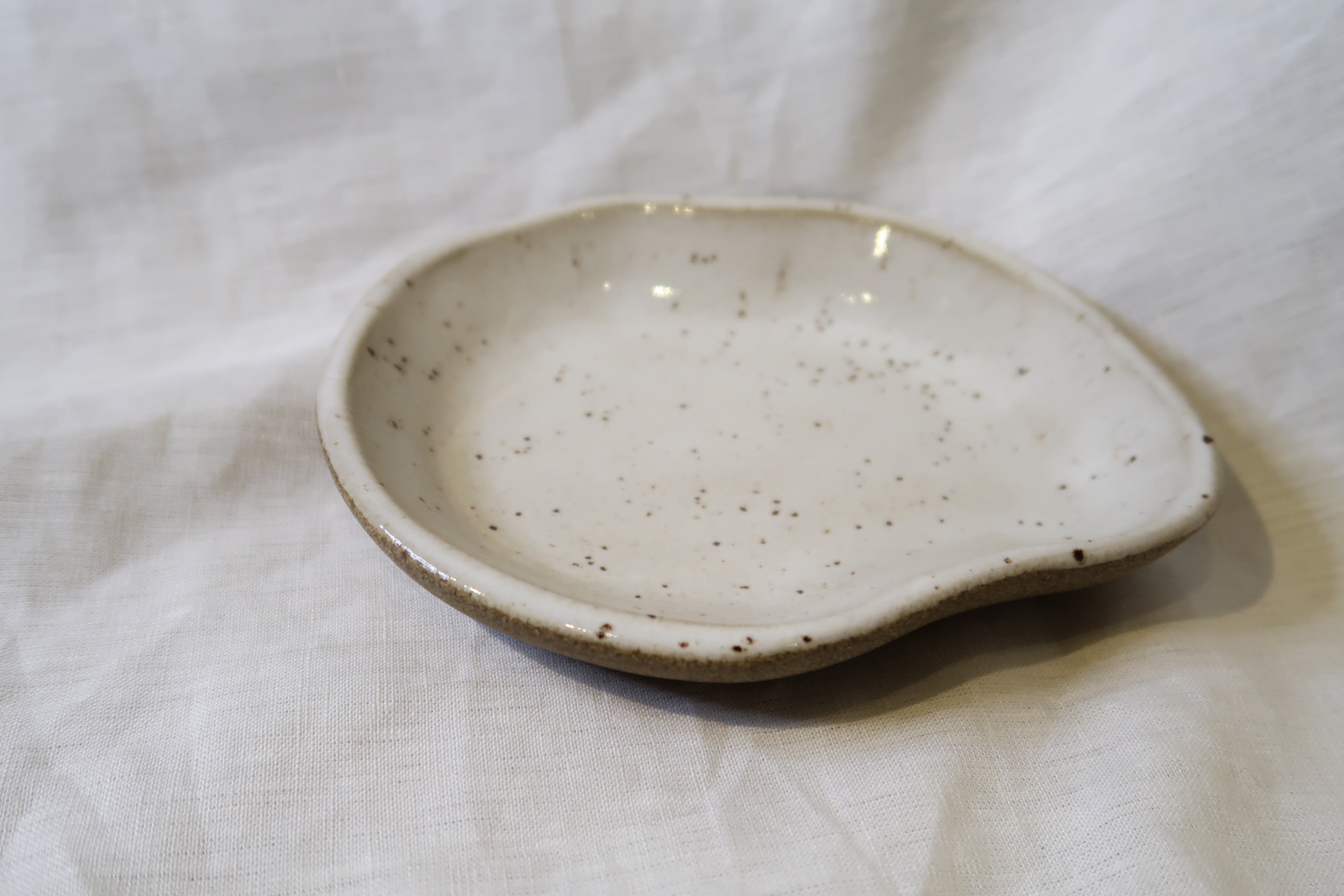 Organisch schaaltje 'frosty snow'