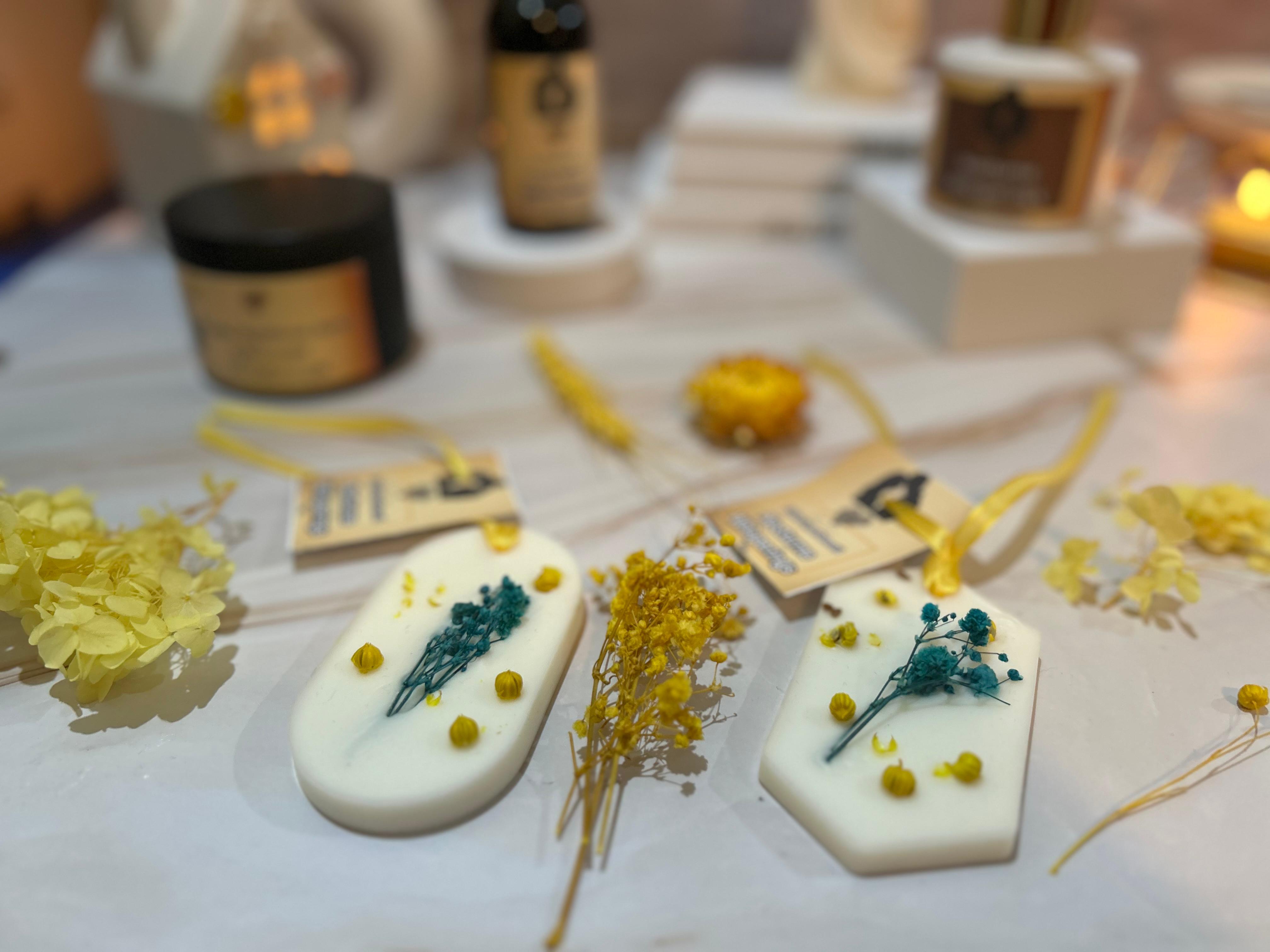 Tabletă parfumată Nocturne Whisperings - șofran, osmanthus, oud 30 g