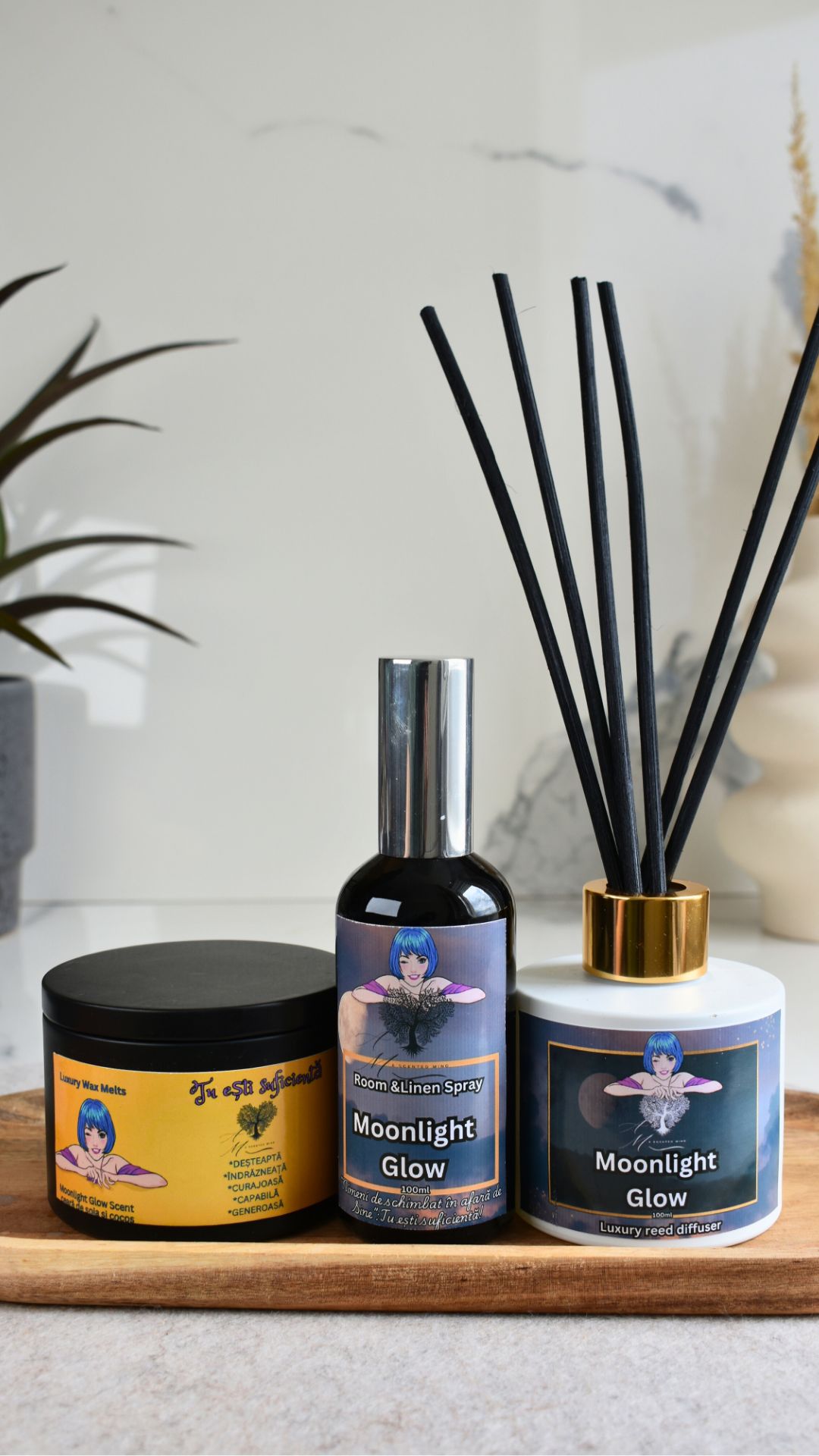 Setul Moonlight Glow-wax melts,room&linen spray și odorizant cu bețisoare
