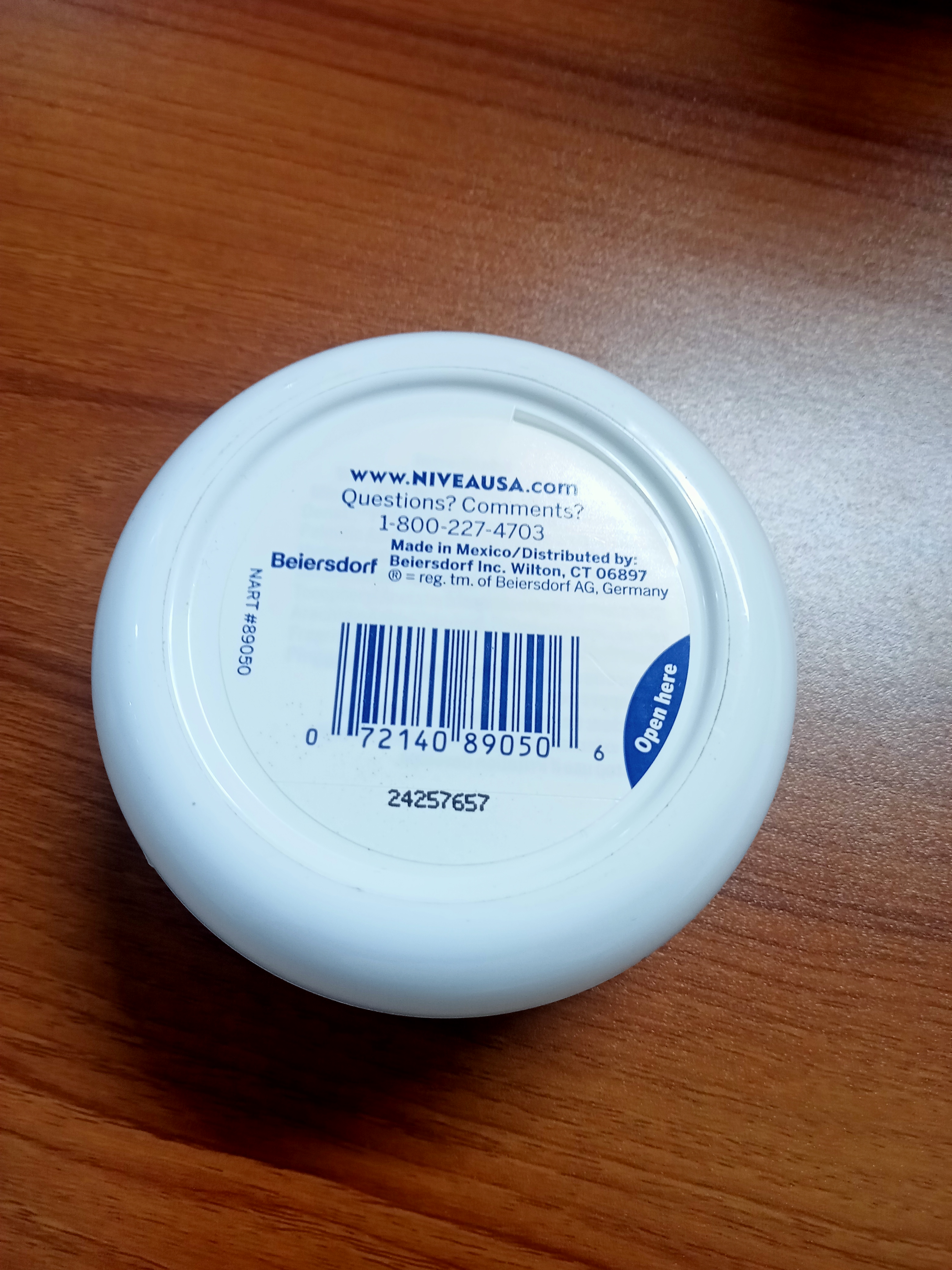 USA NIVEA Soft Moisturizing Cream