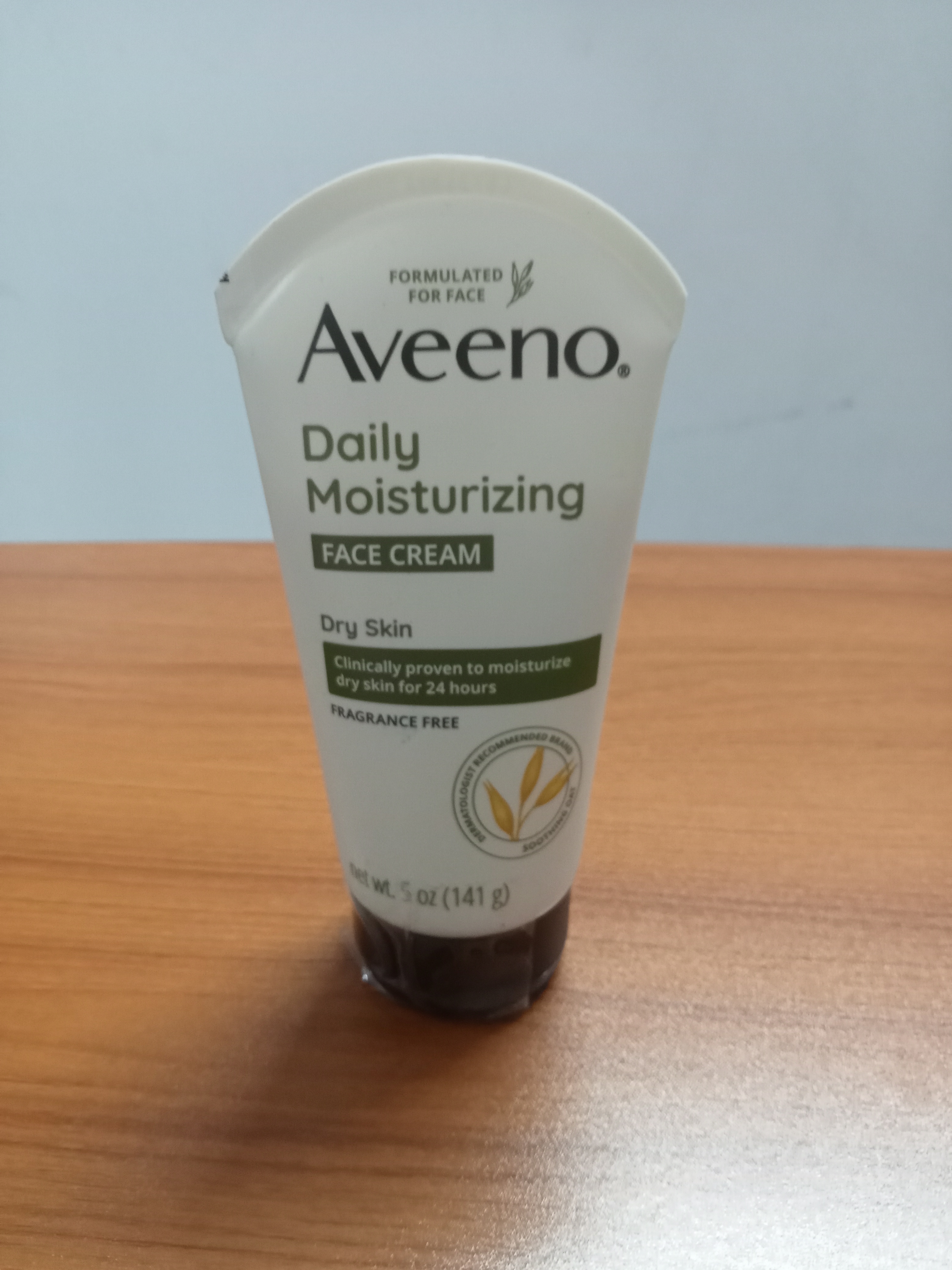 USA Aveeno Daily Moisturizing Face Cream