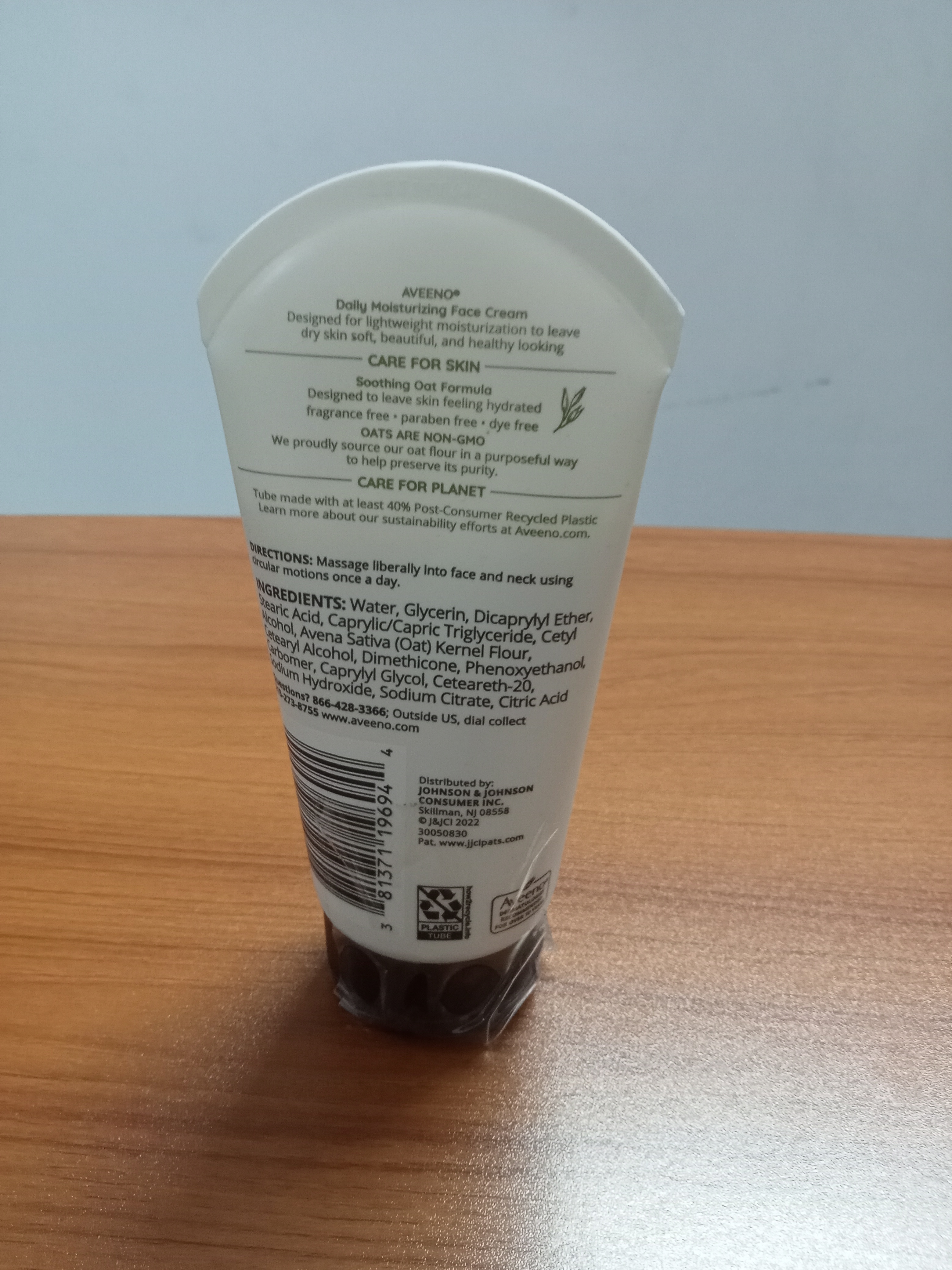 USA Aveeno Daily Moisturizing Face Cream