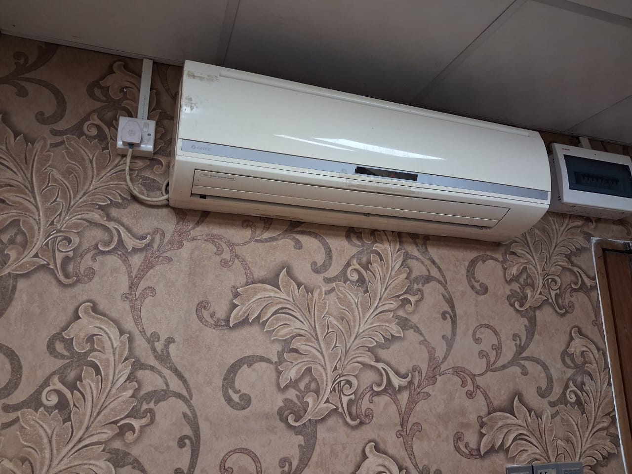 Wall-Mounted Split Air Conditioner 1.50 ton