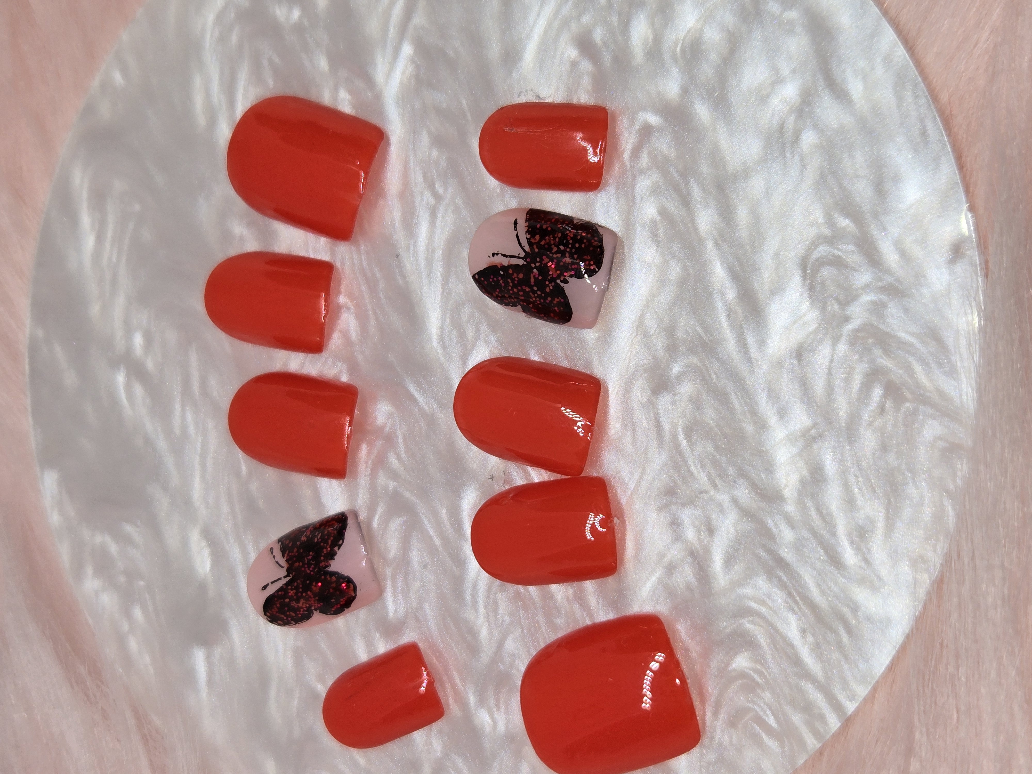 Papillon rouge