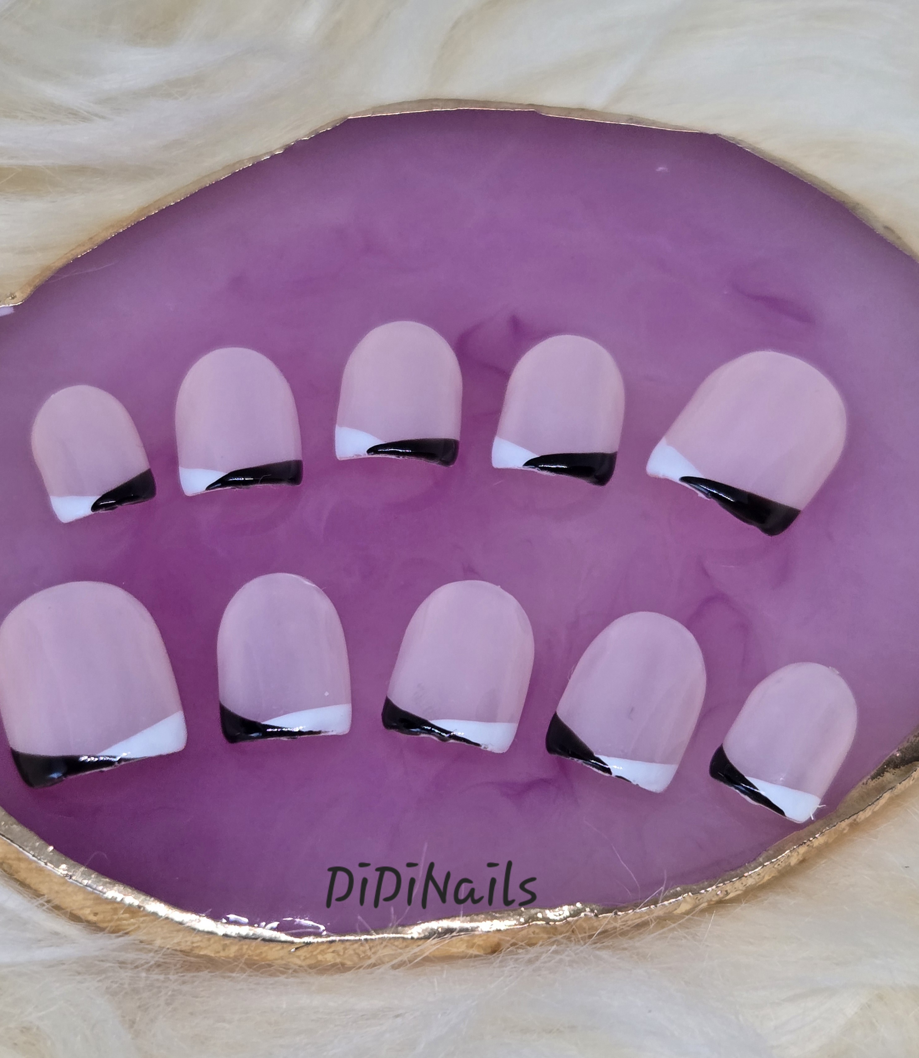 French black & white