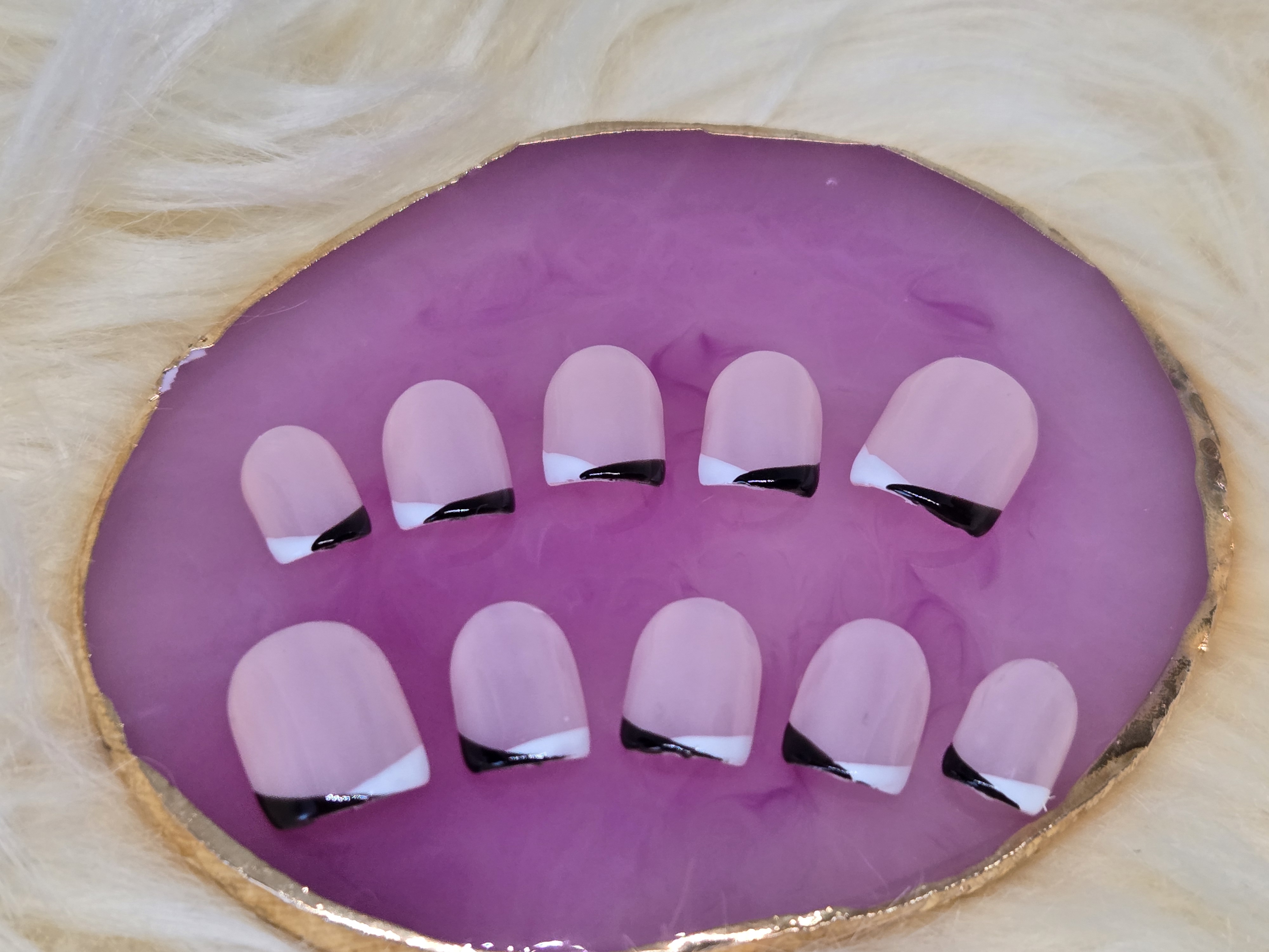 French black & white