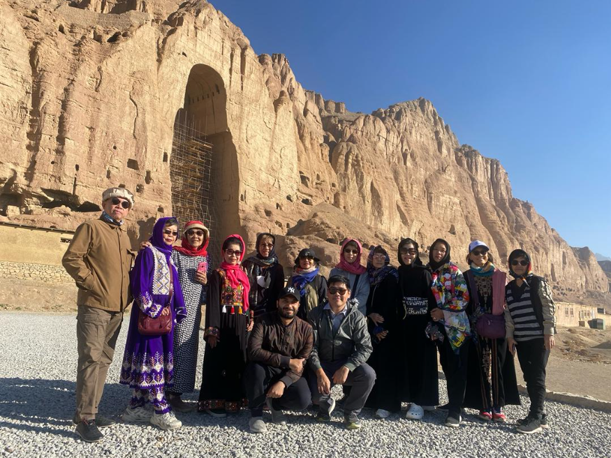 14-Day Group Tour Across 5 Provinces