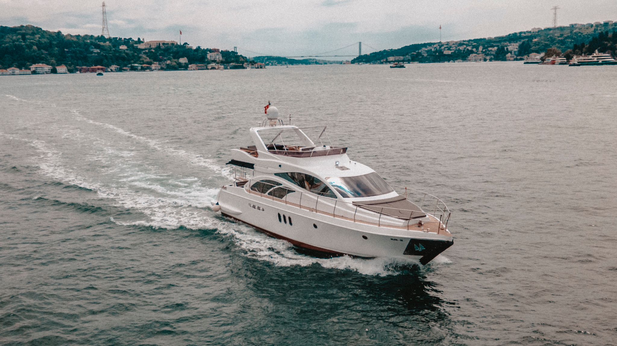 Private 2 Hours Yacht Tour On The Bosphorus