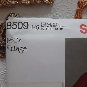 Timeless Vintage Fashion Patterns Simplicity Reproduction Pattern #8509