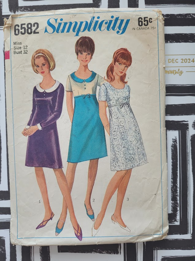 Timeless Vintage Fashion Patterns Simplicity Dress Pattern # 6582 Size 12