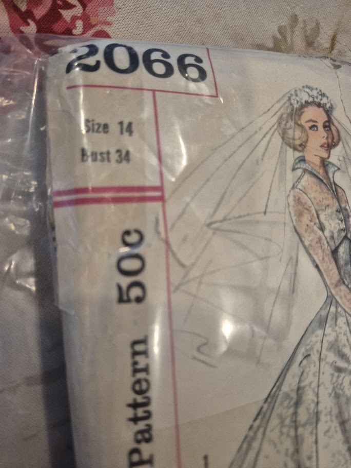 Simplicity Pattern # 2066 Size 14 Bust 34